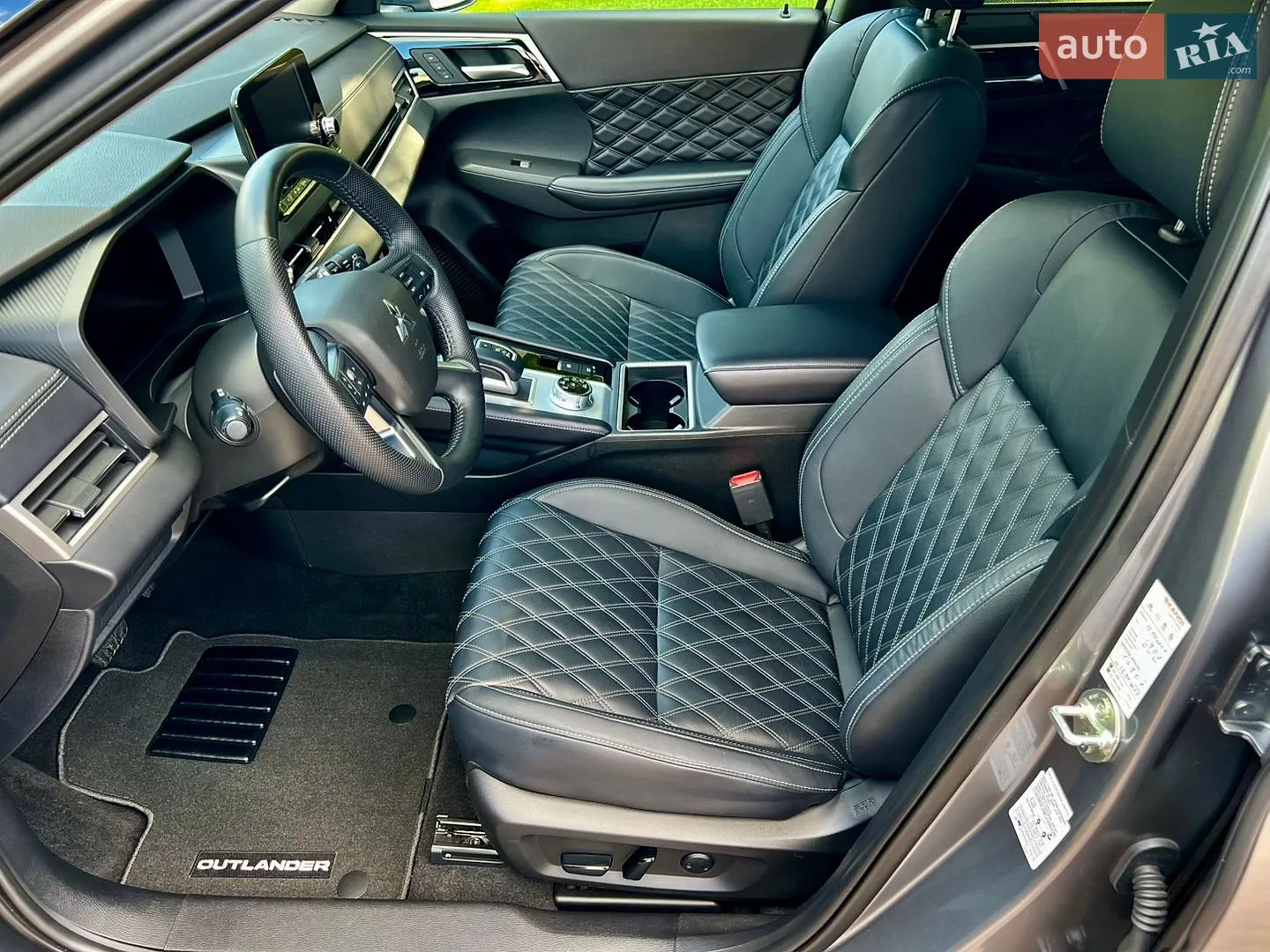 2024 Mitsubishi Outlander - мініатюра 39
