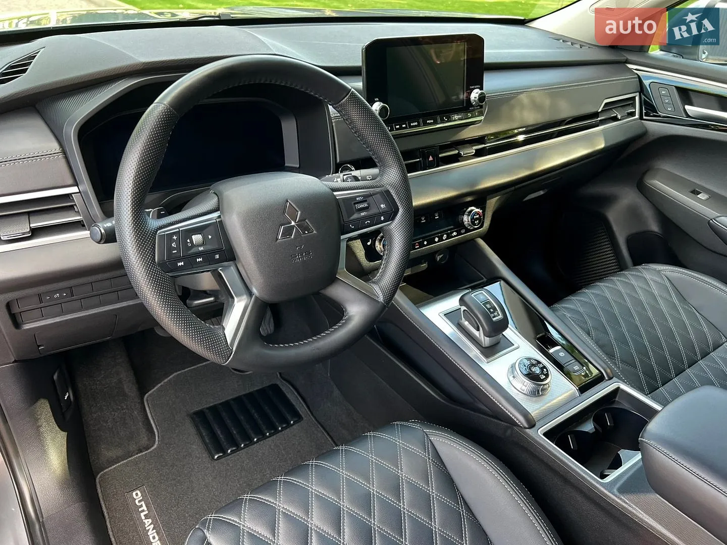 2024 Mitsubishi Outlander - мініатюра 44