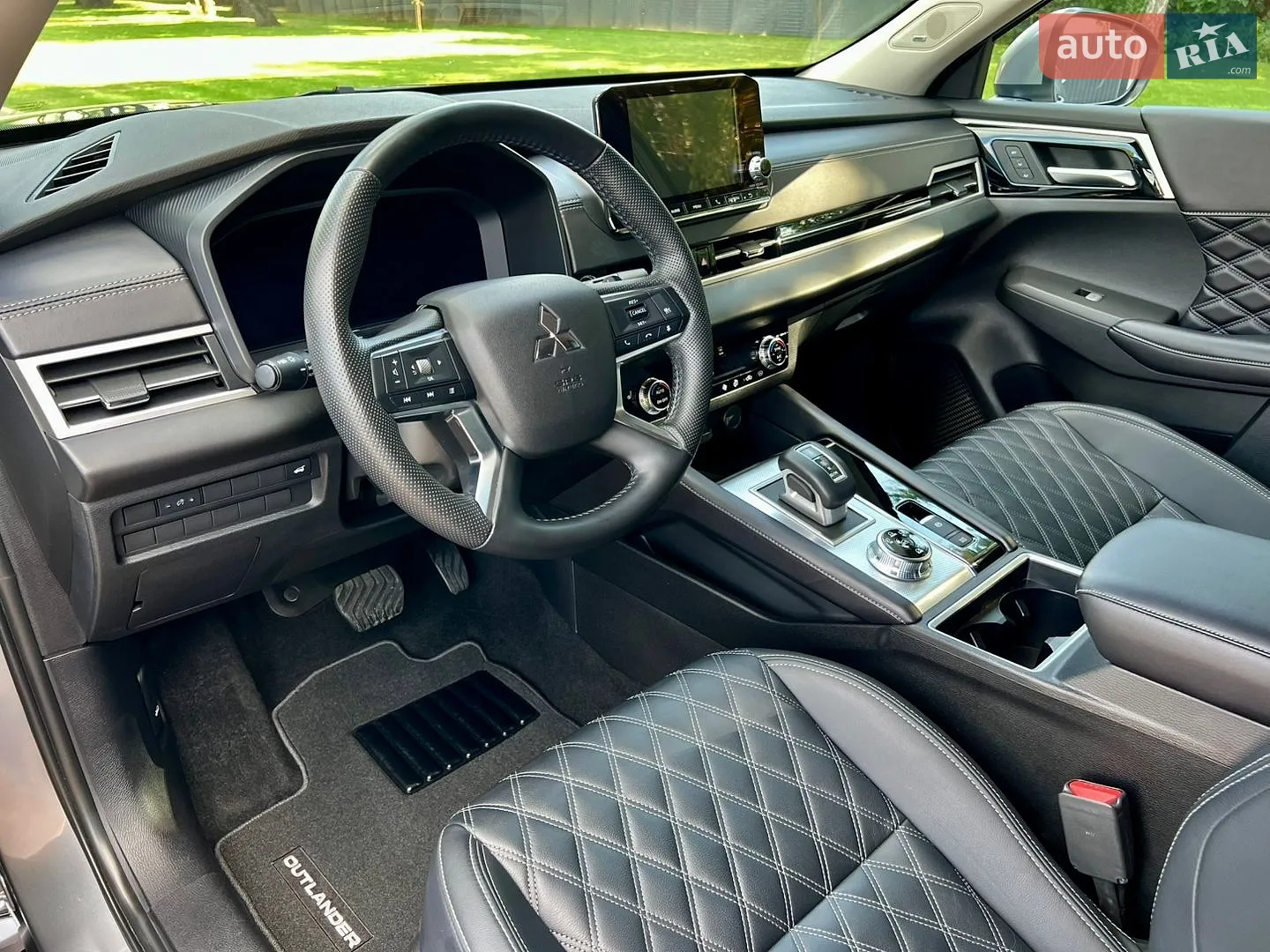 2024 Mitsubishi Outlander - мініатюра 43