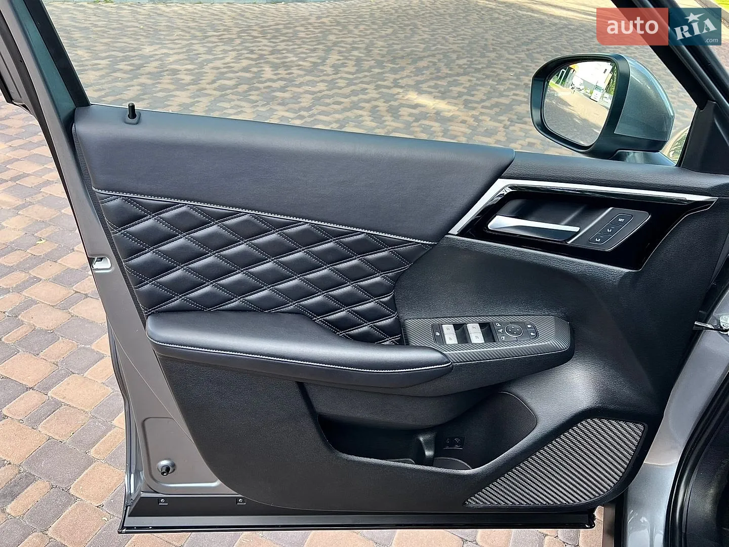 2024 Mitsubishi Outlander - мініатюра 36