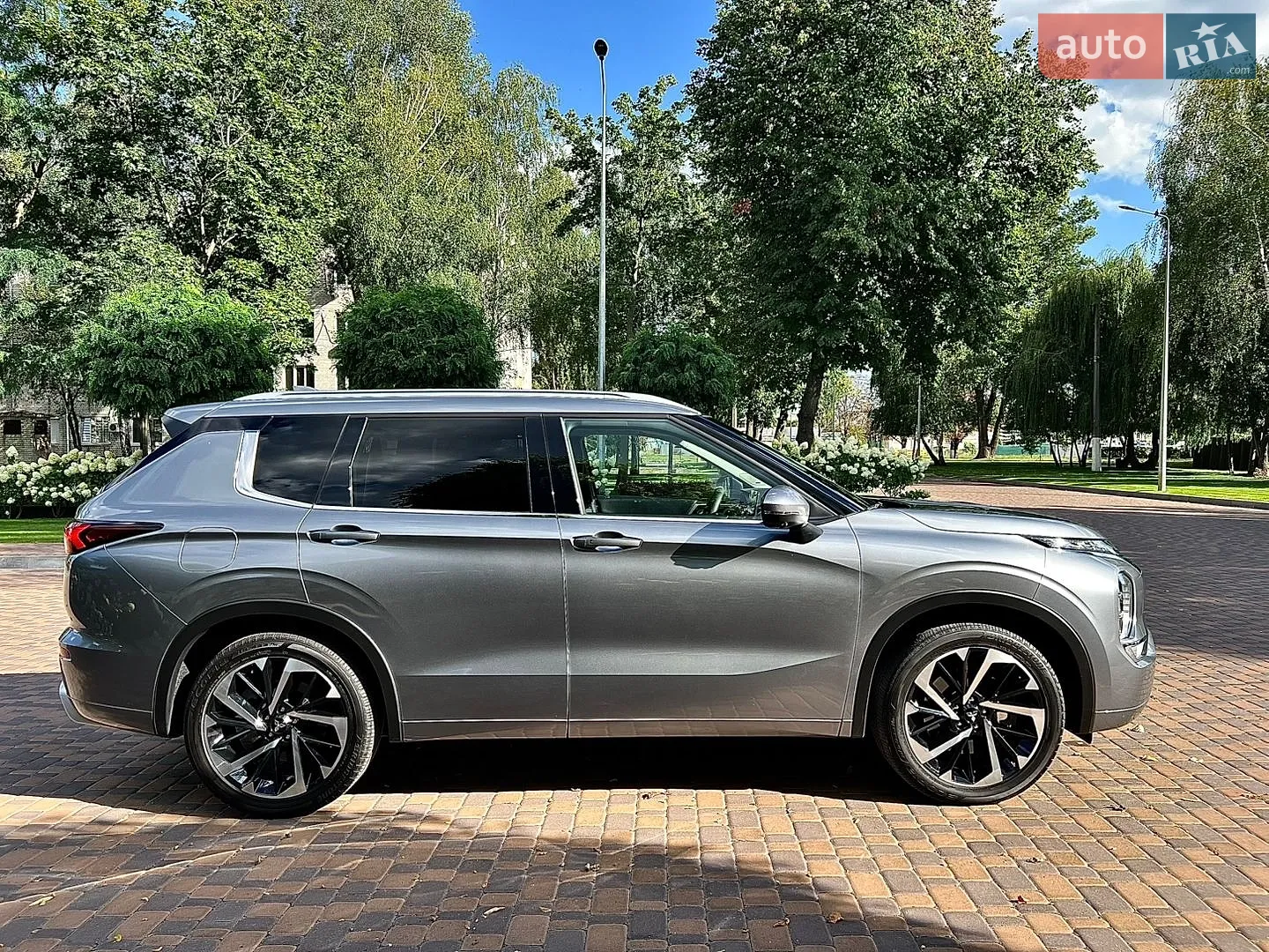 2024 Mitsubishi Outlander - мініатюра 34