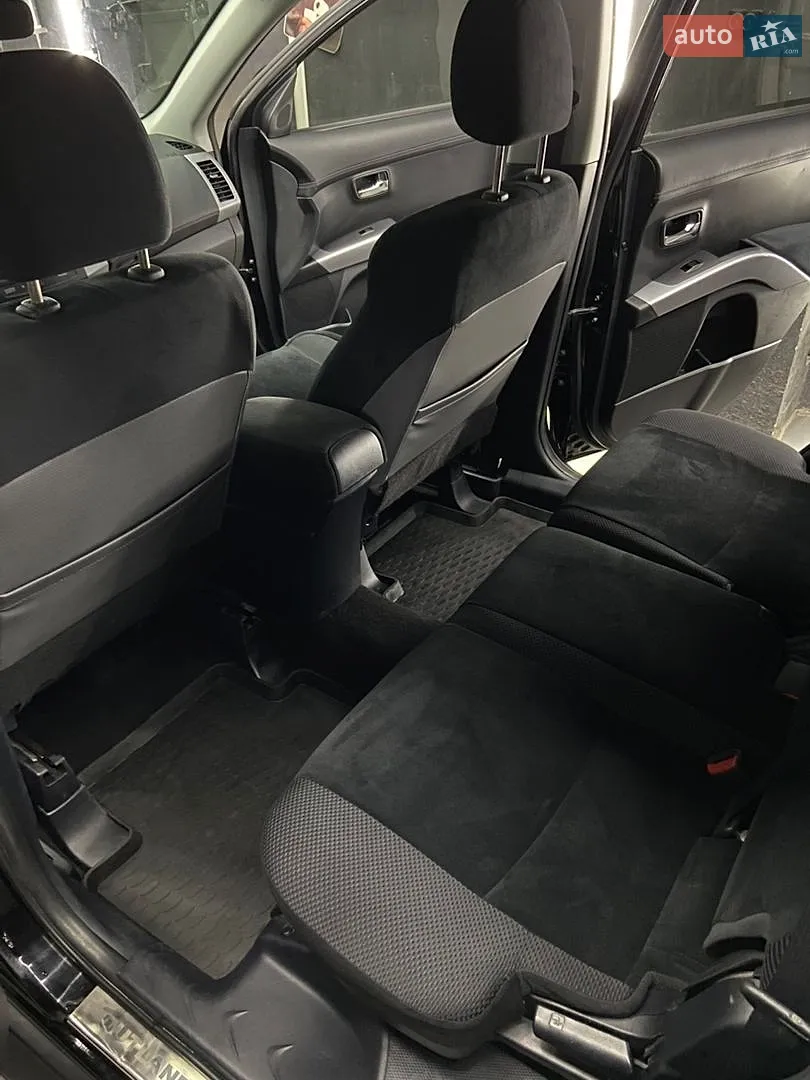 2012 Mitsubishi Outlander - мініатюра 3