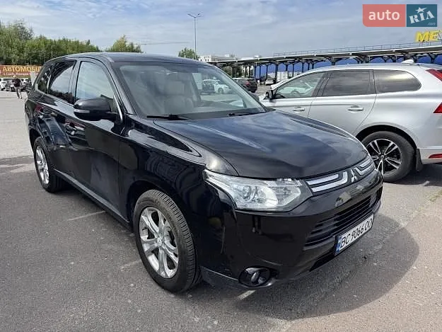 2013 Mitsubishi Outlander - мініатюра 2