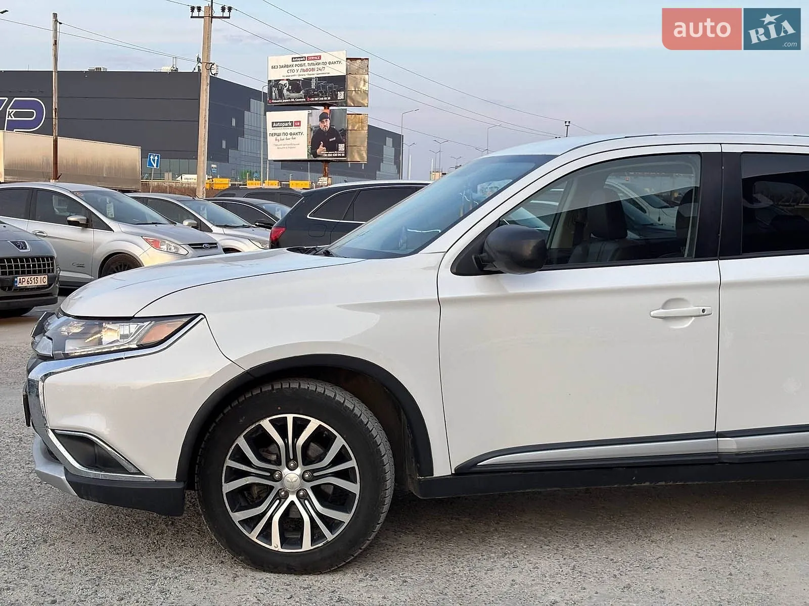 2016 Mitsubishi Outlander - мініатюра 5