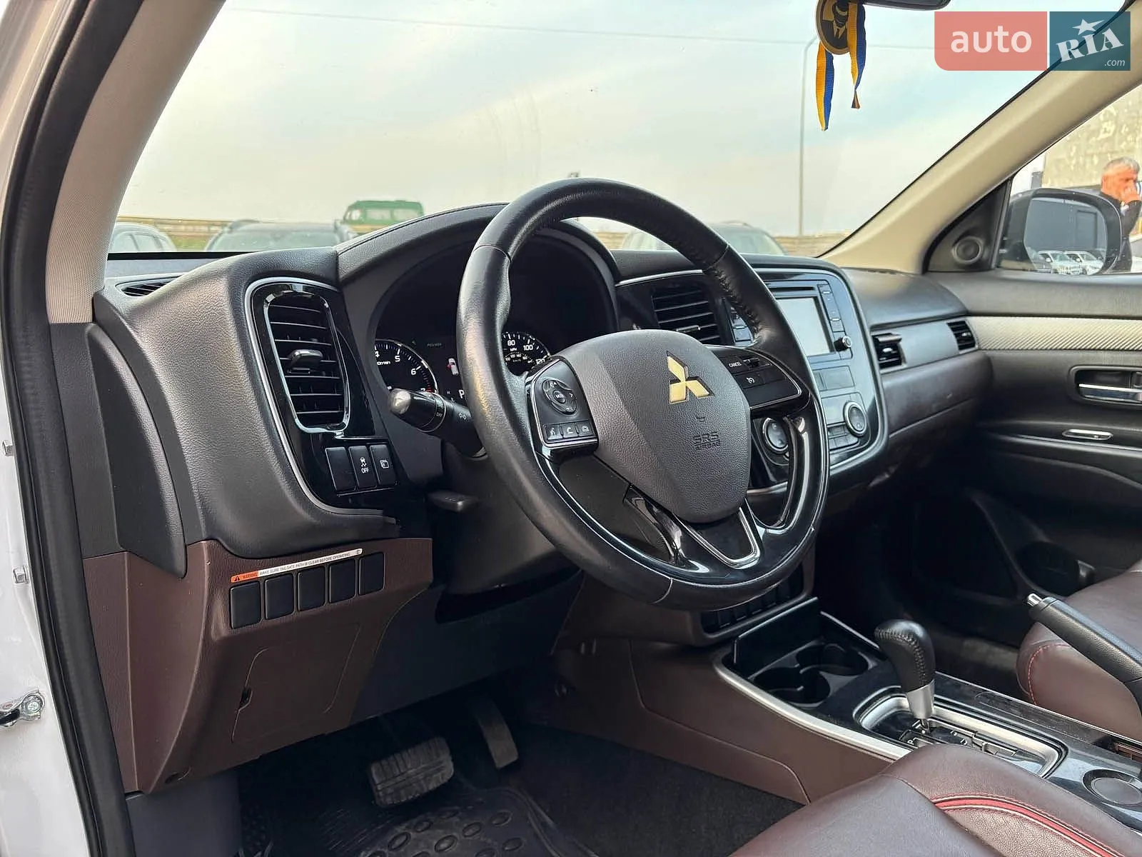 2016 Mitsubishi Outlander - мініатюра 18