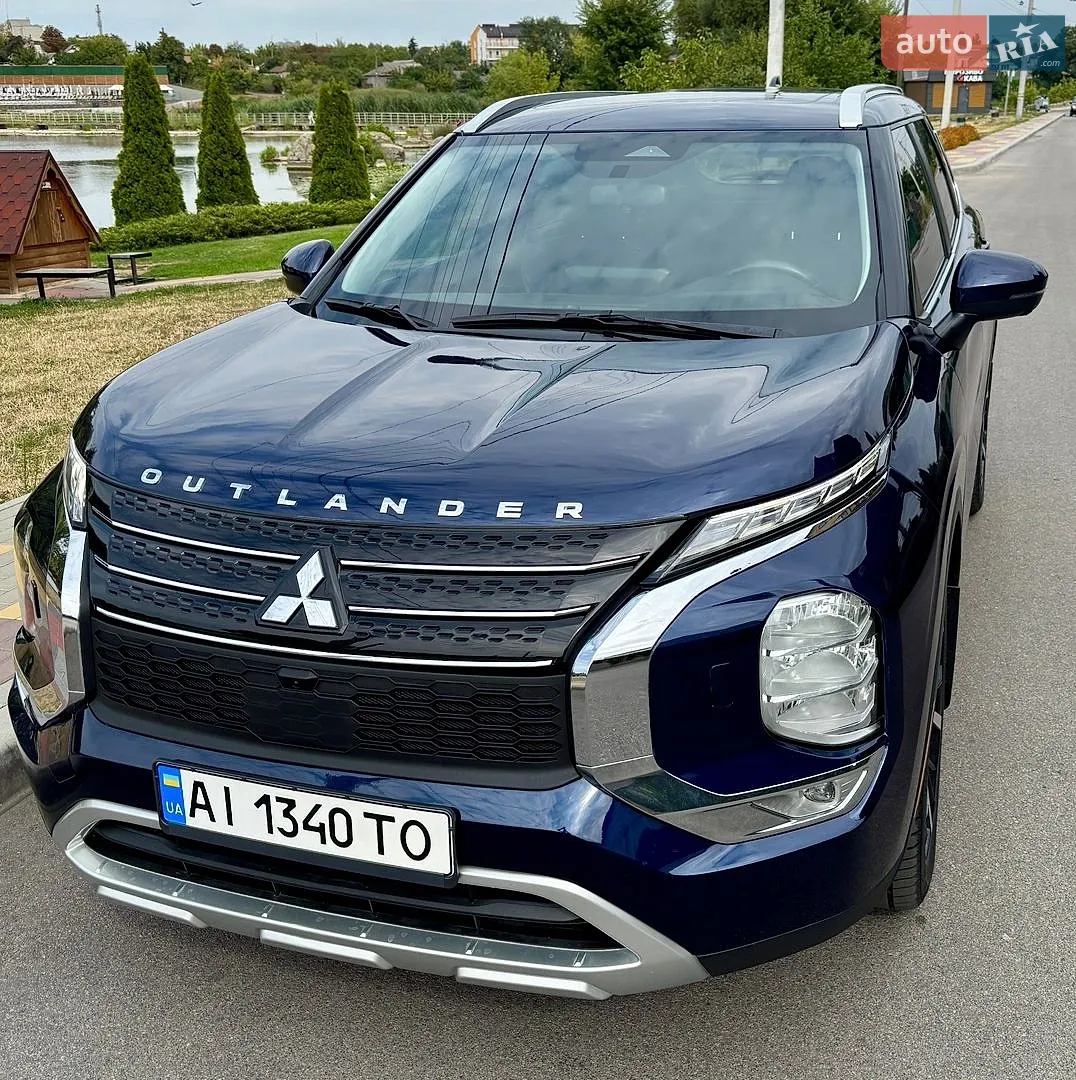 2021 Mitsubishi Outlander - мініатюра 13