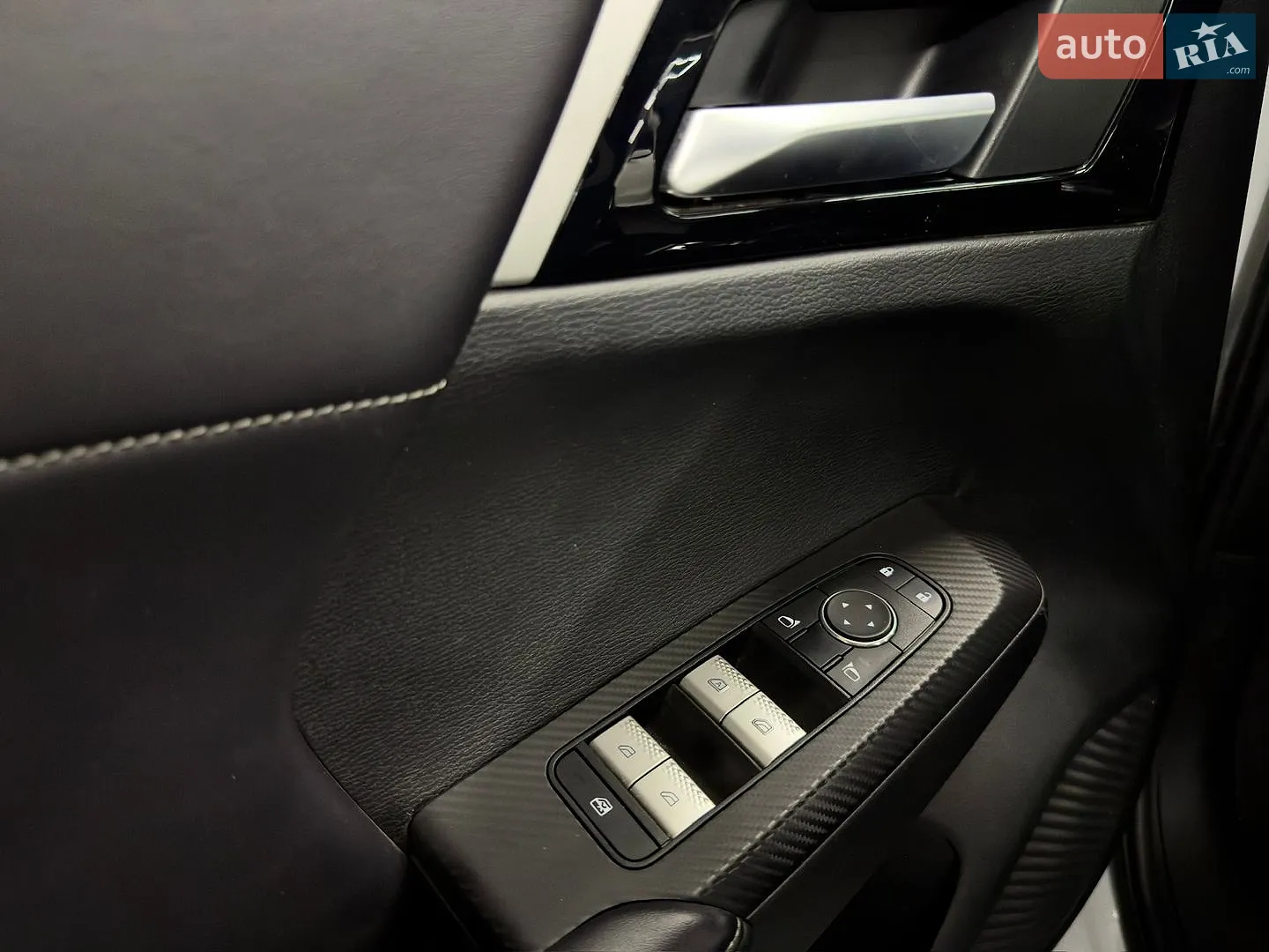 2022 Mitsubishi Outlander - мініатюра 9