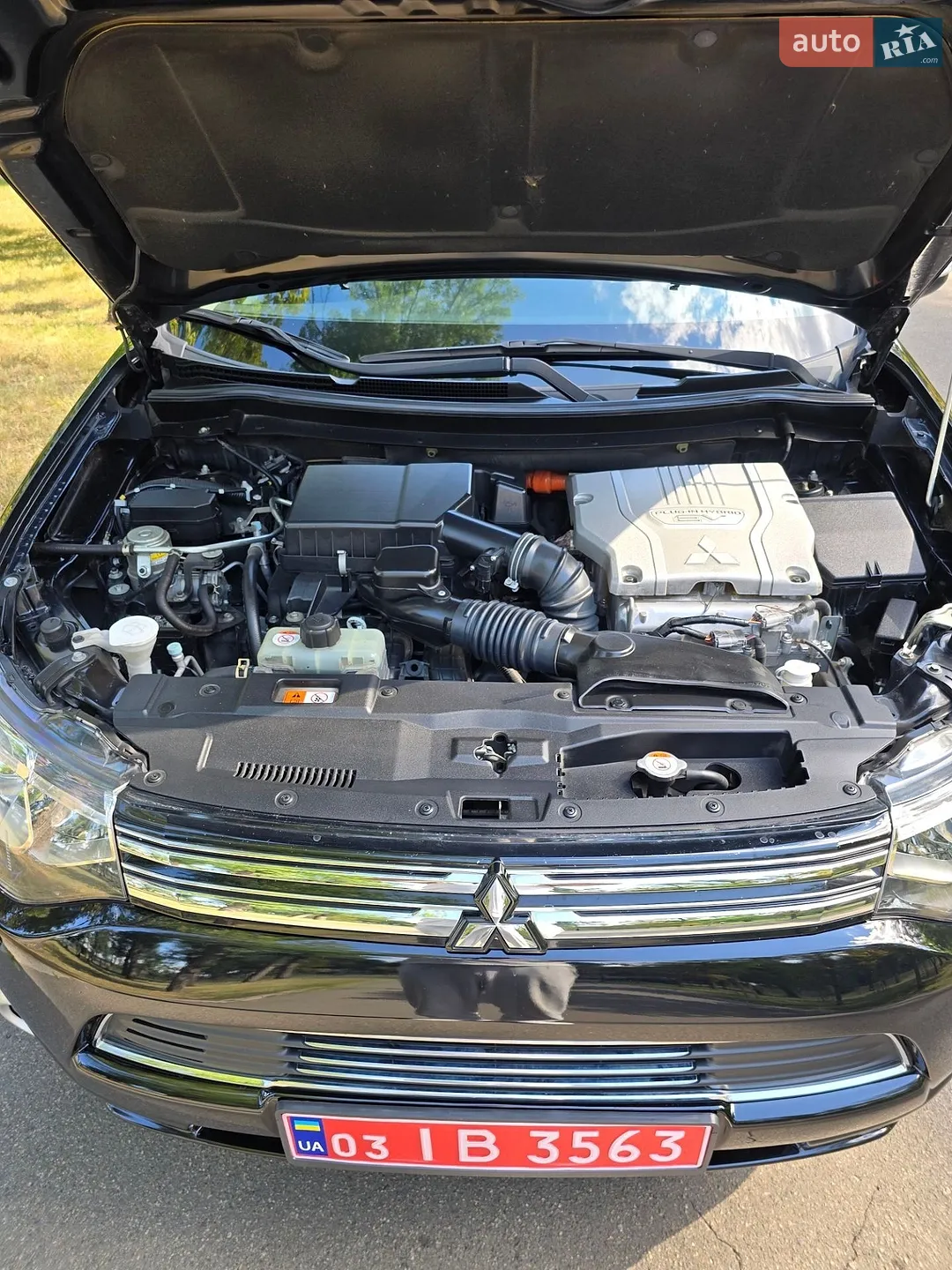 2014 Mitsubishi Outlander - мініатюра 12