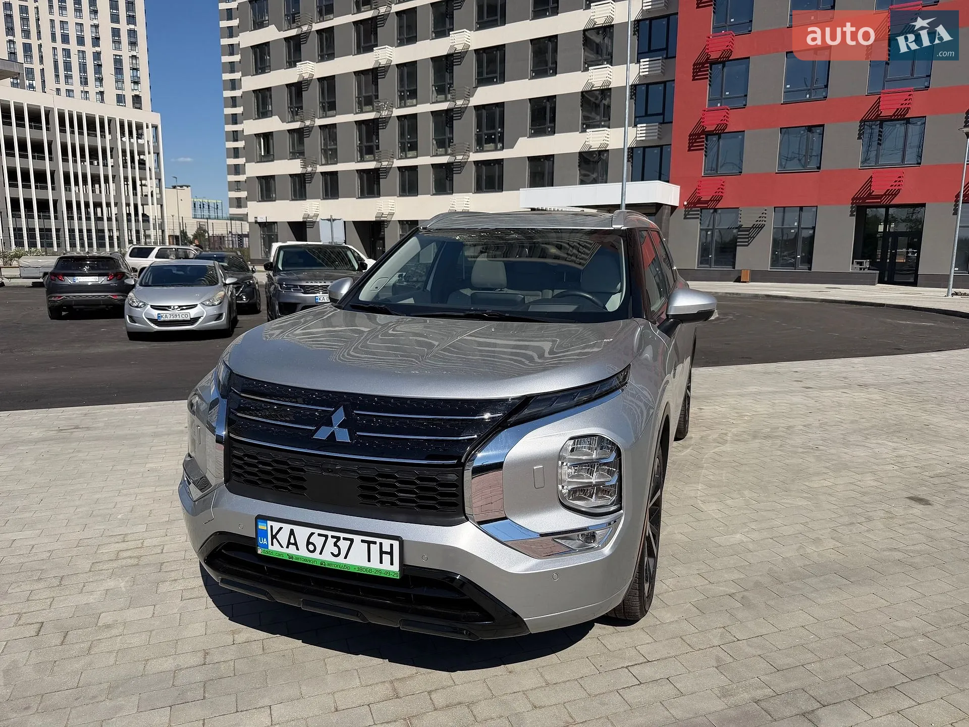 2022 Mitsubishi Outlander - мініатюра 2