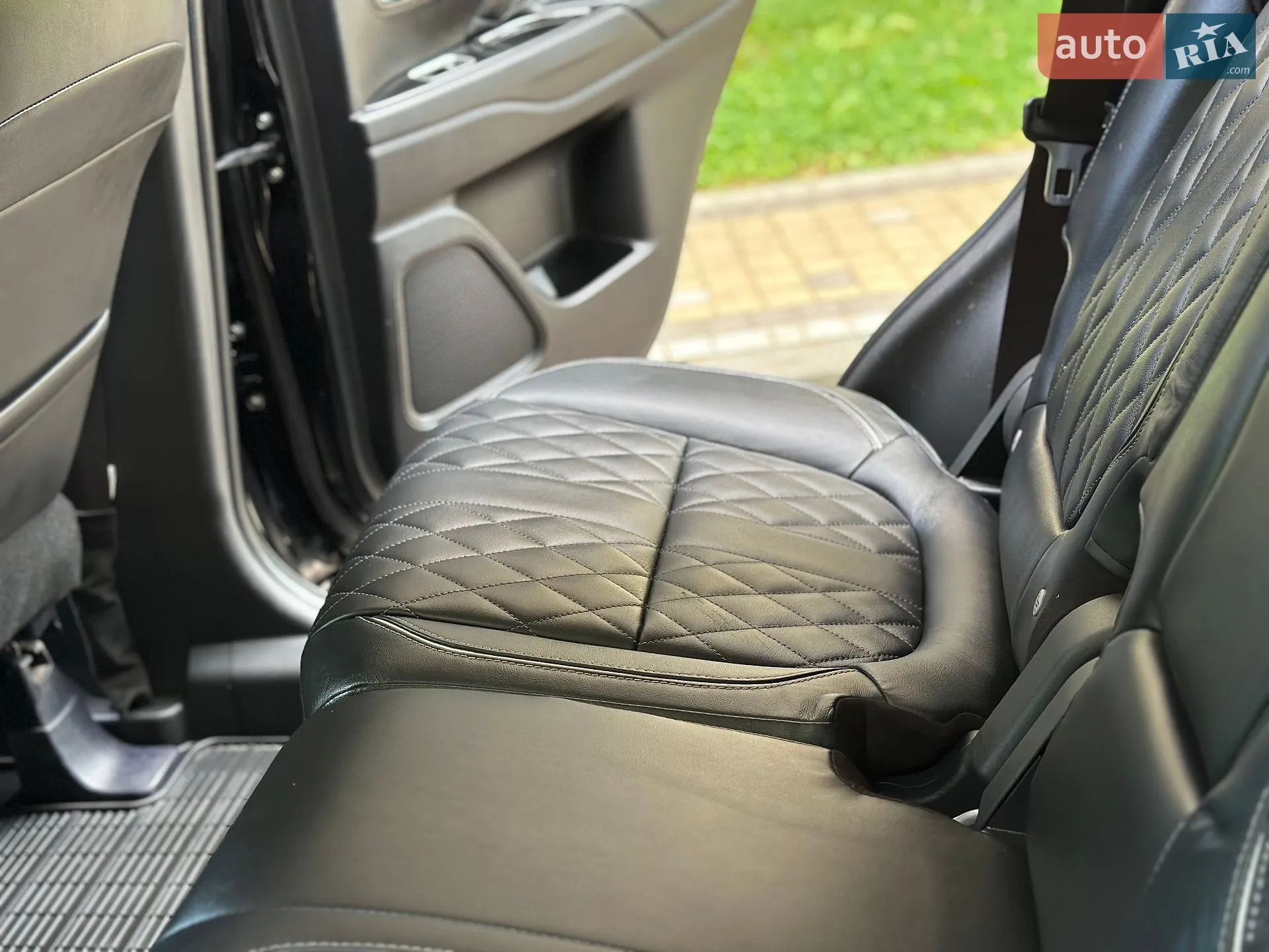 2016 Mitsubishi Outlander - мініатюра 93