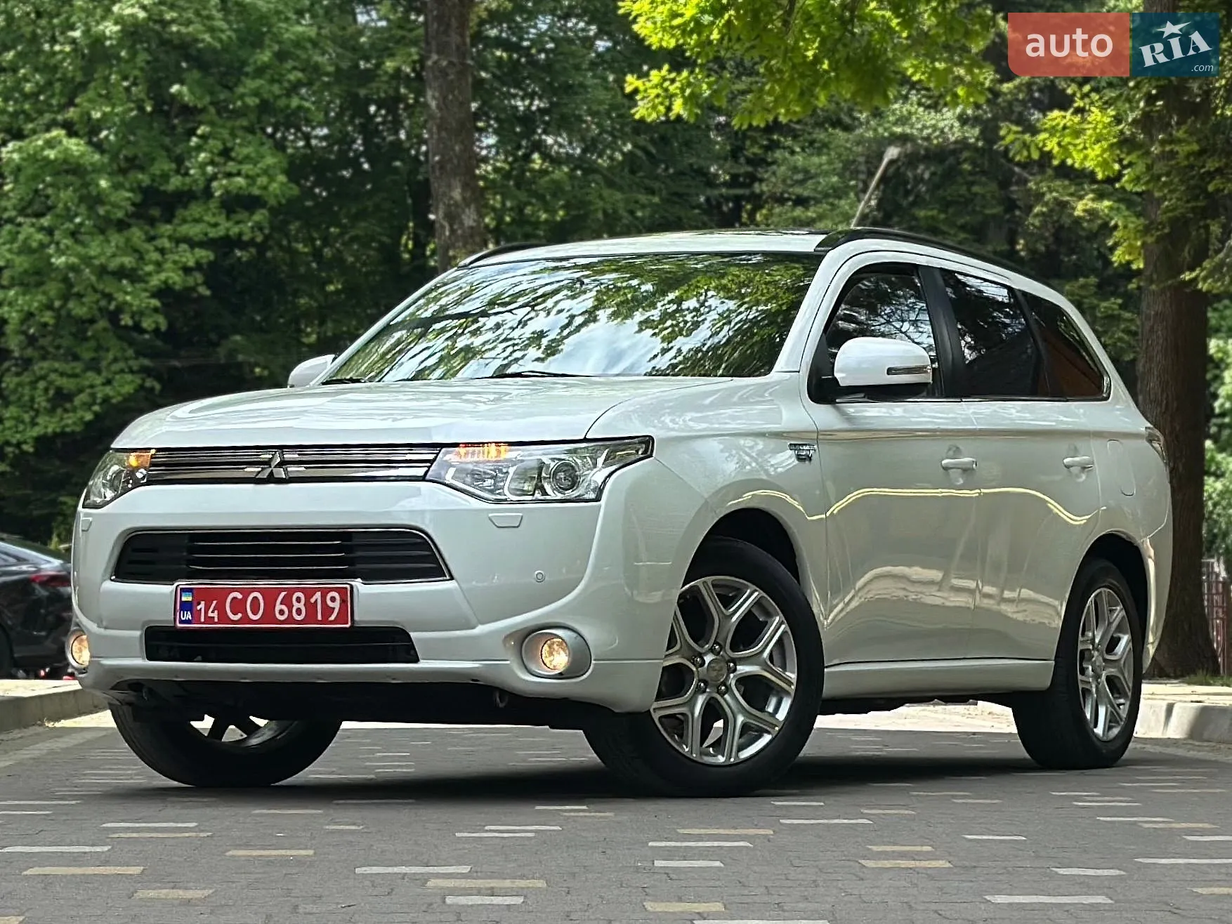 2014 Mitsubishi Outlander - мініатюра 6