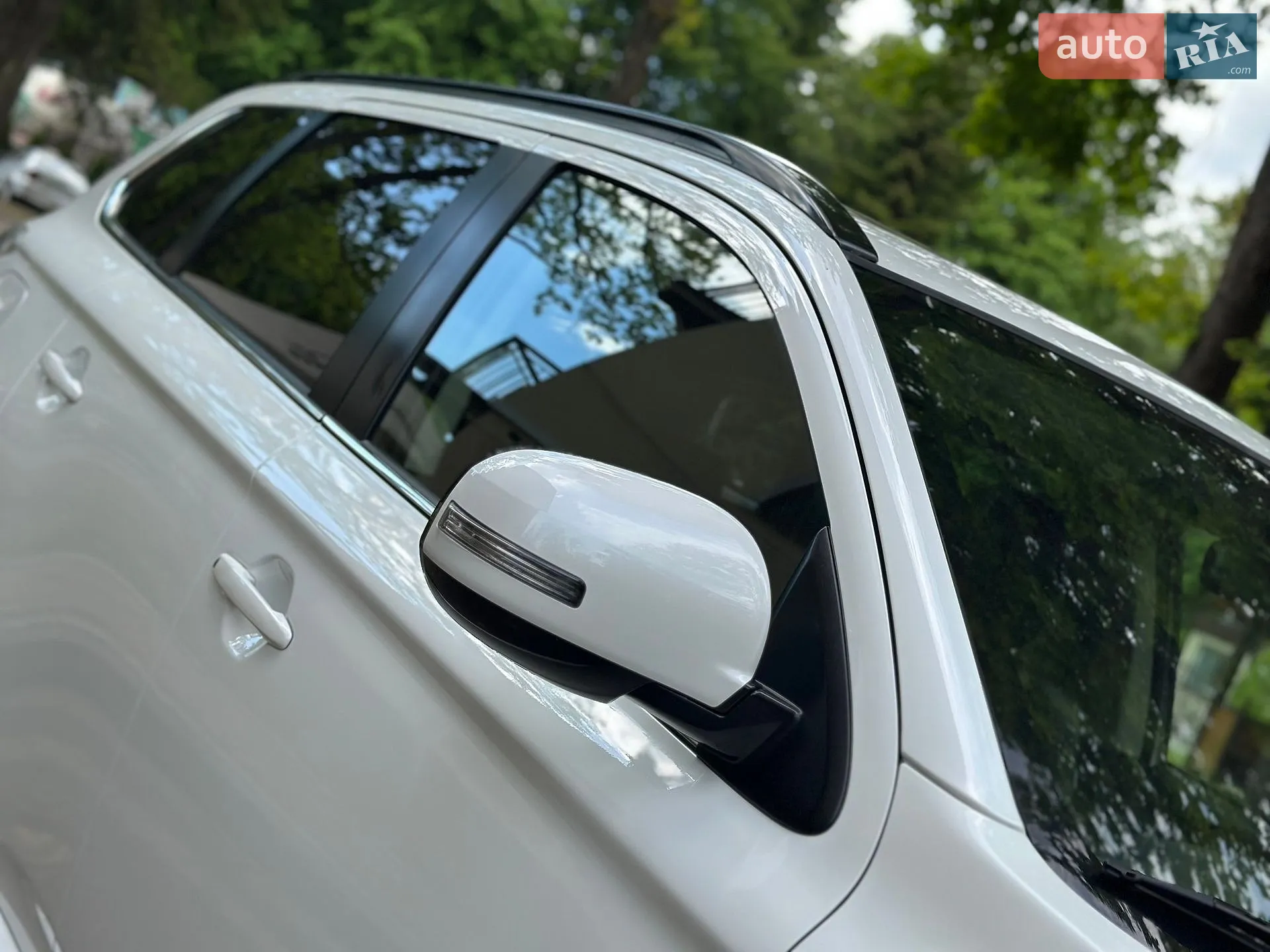 2014 Mitsubishi Outlander - мініатюра 22