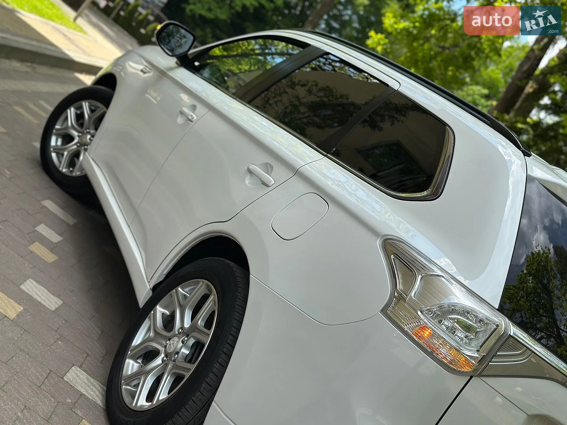 2014 Mitsubishi Outlander - мініатюра 35