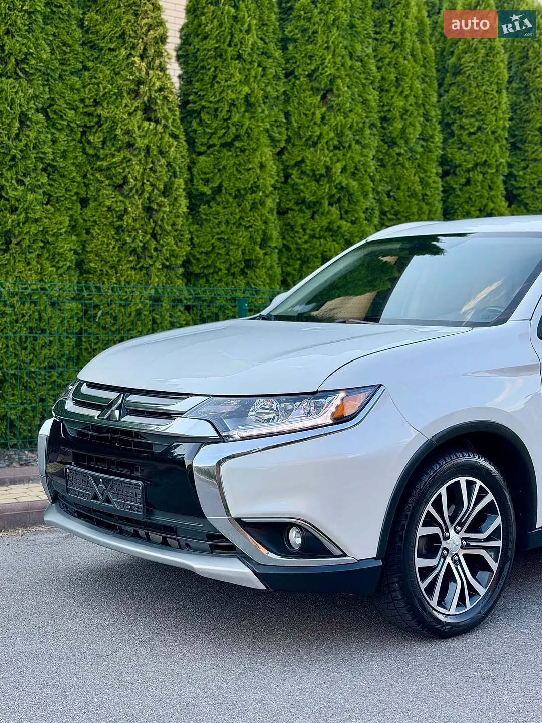 2017 Mitsubishi Outlander - мініатюра 5