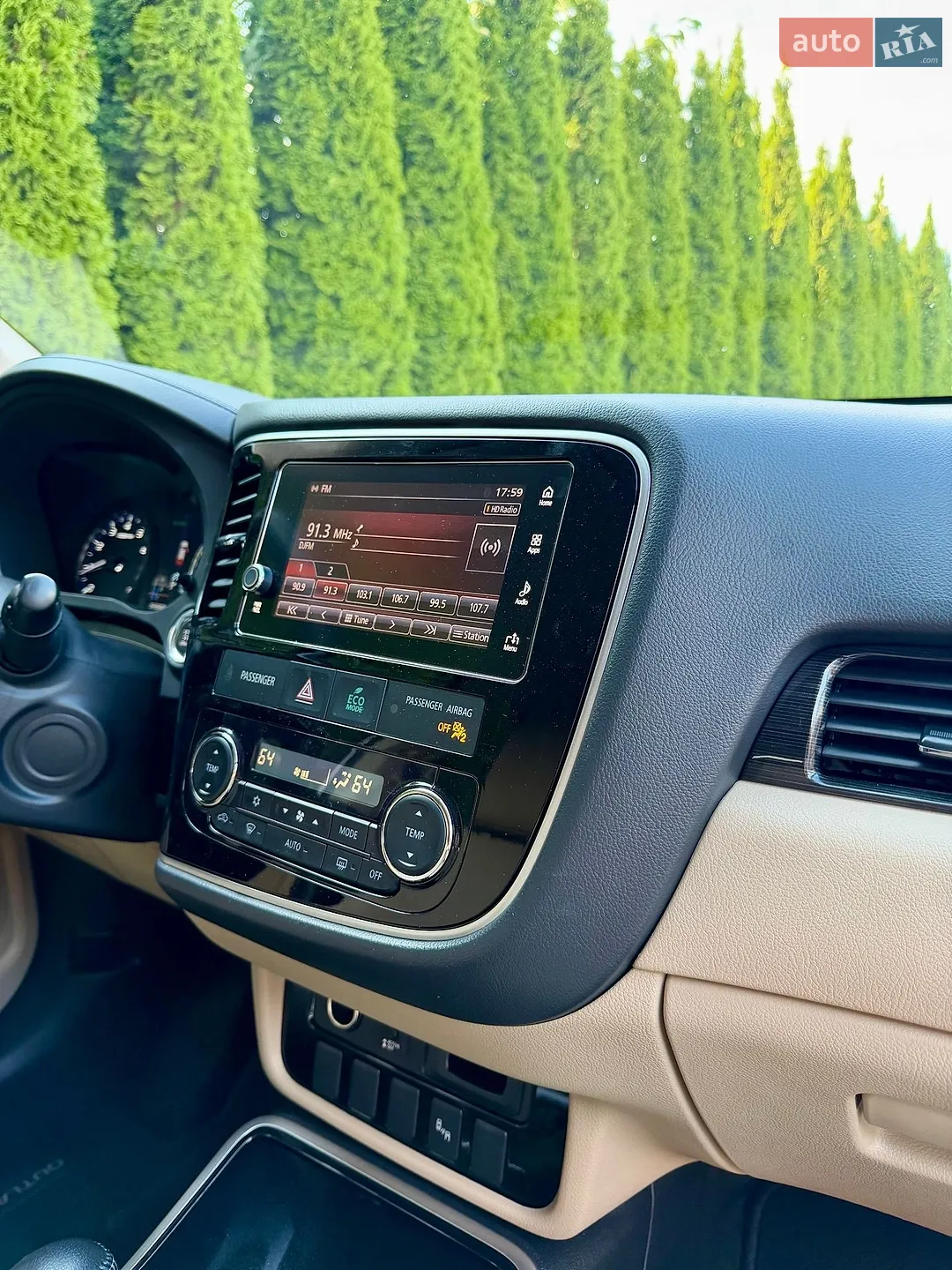 2017 Mitsubishi Outlander - мініатюра 30