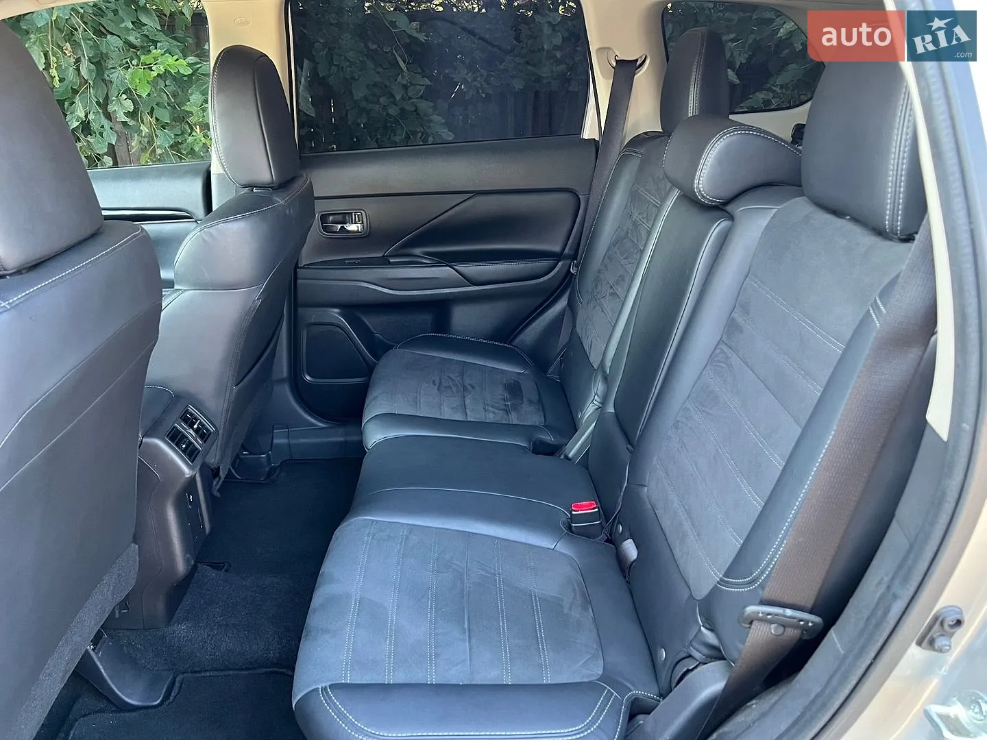 2018 Mitsubishi Outlander - мініатюра 8