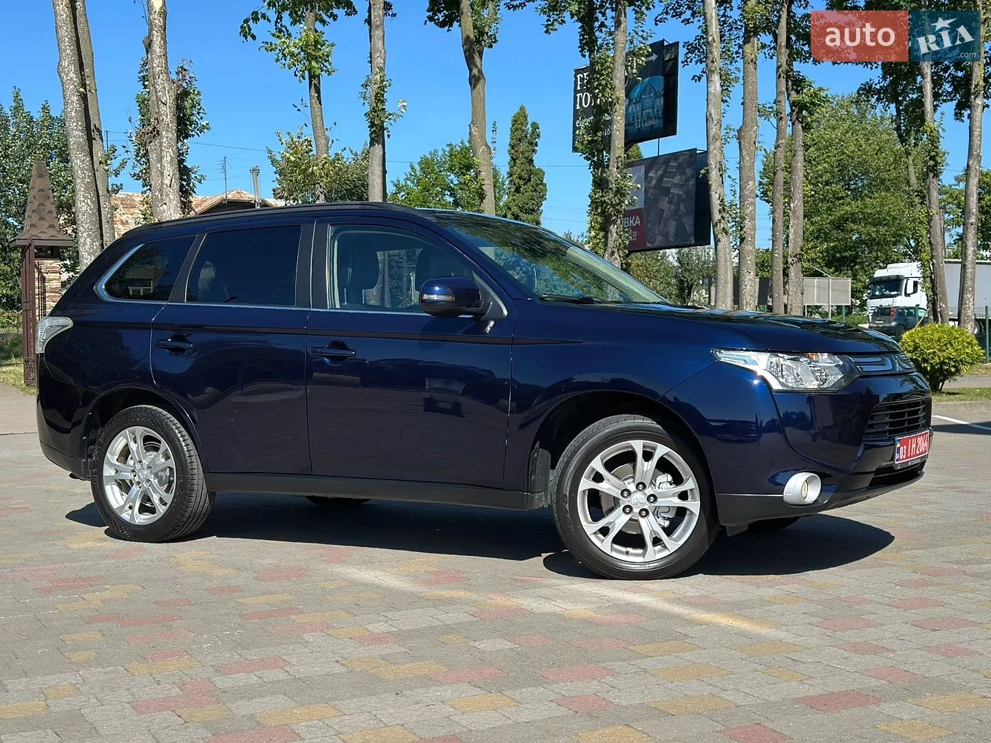2014 Mitsubishi Outlander - мініатюра 32