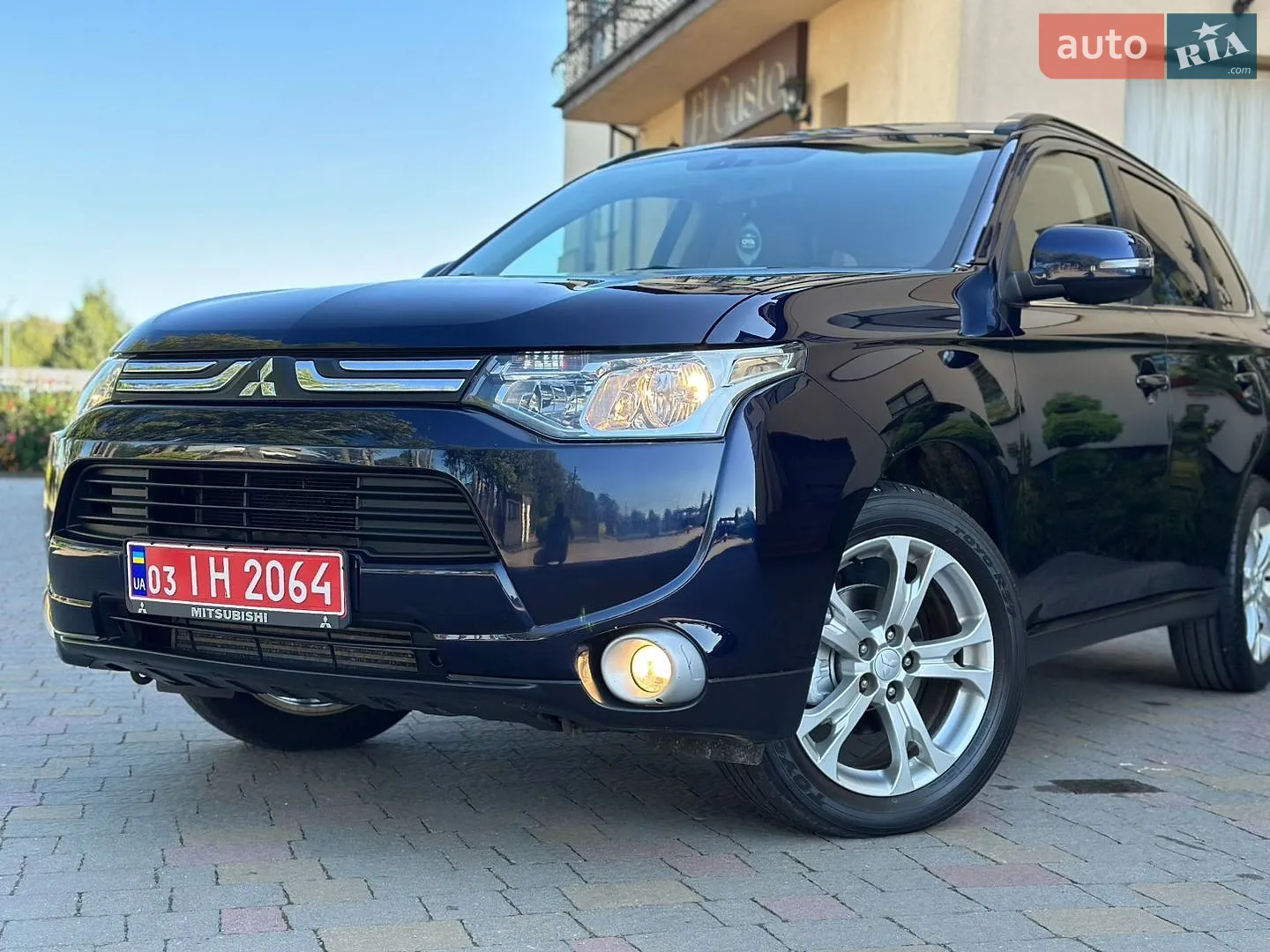 2014 Mitsubishi Outlander - мініатюра 136