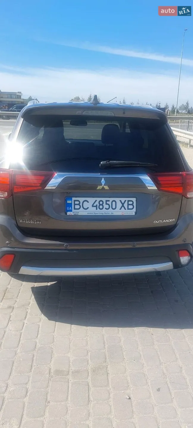 2018 Mitsubishi Outlander - мініатюра 5