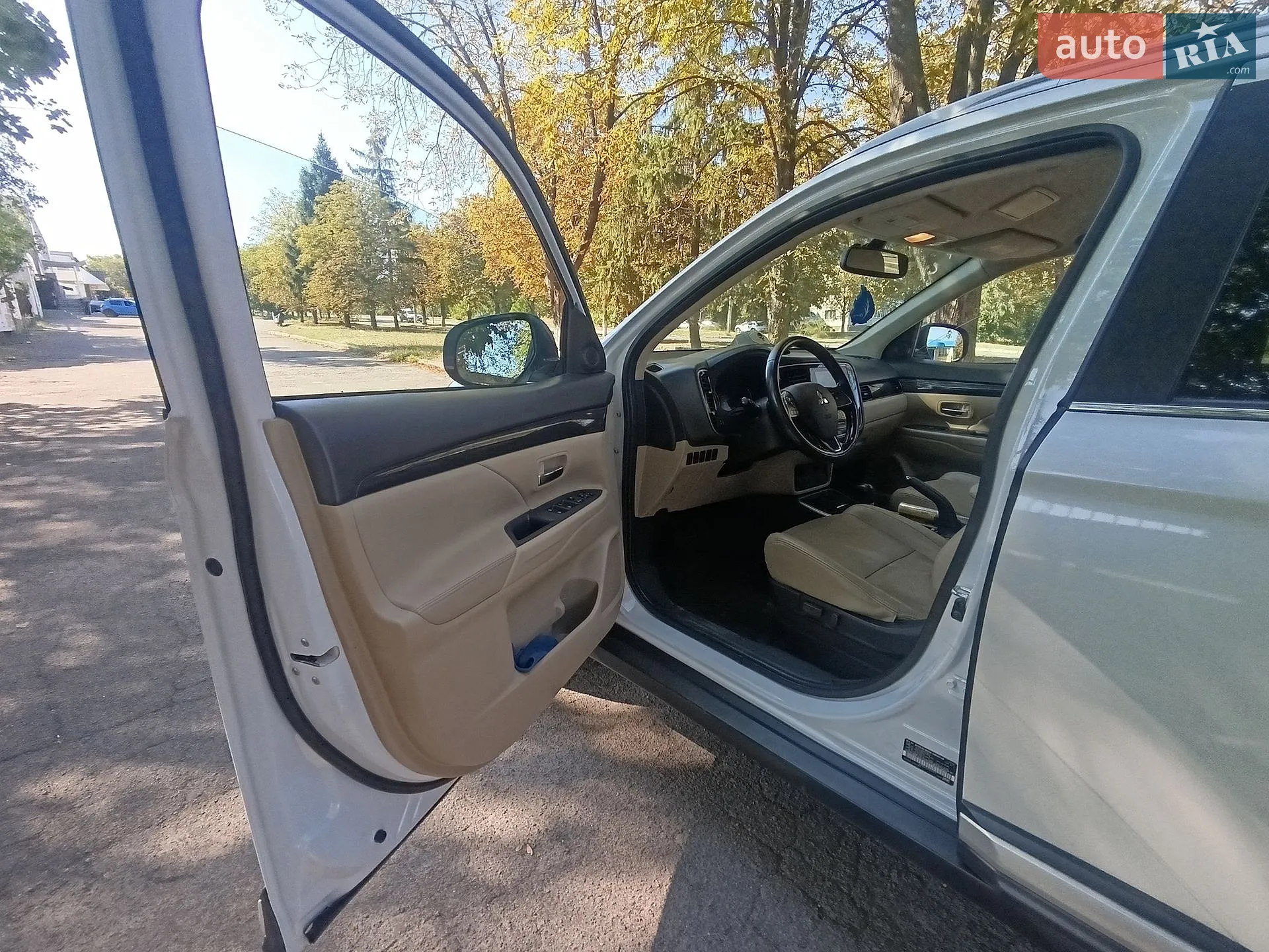 2017 Mitsubishi Outlander - мініатюра 10