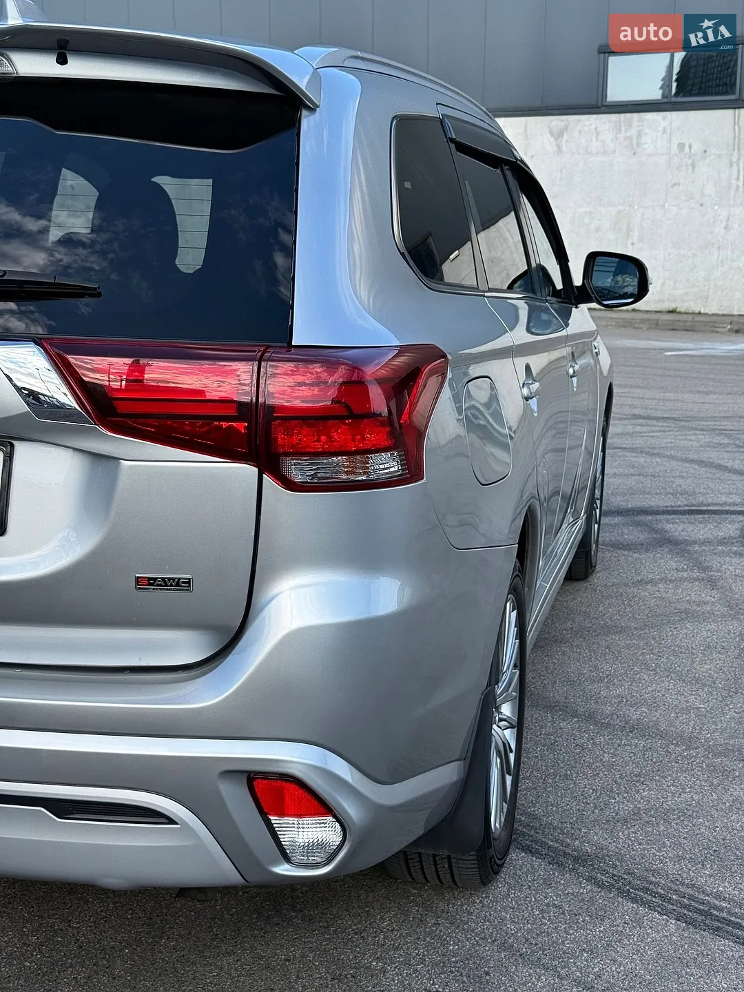 2020 Mitsubishi Outlander - мініатюра 14