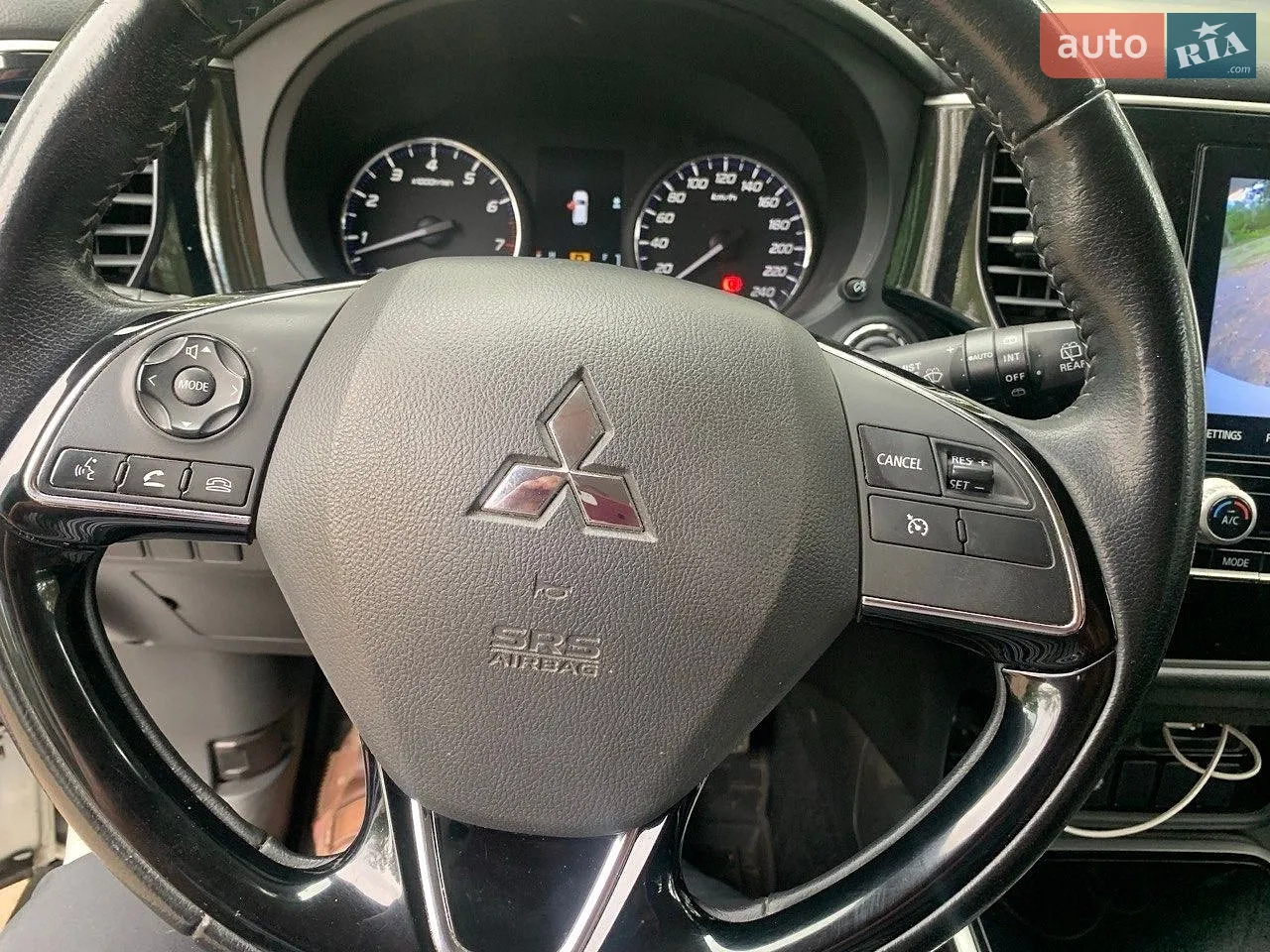 2020 Mitsubishi Outlander - мініатюра 4