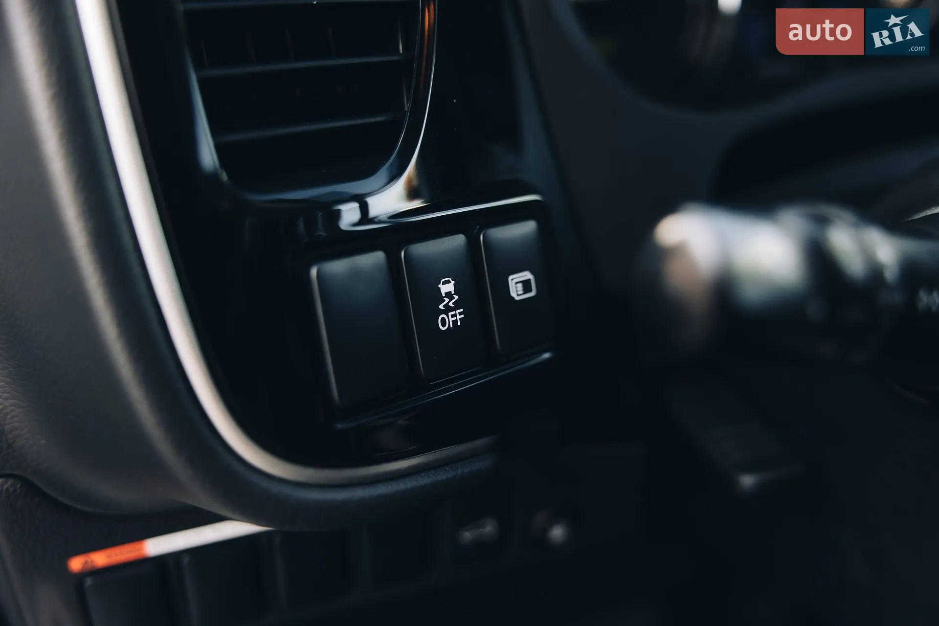 2020 Mitsubishi Outlander - мініатюра 16