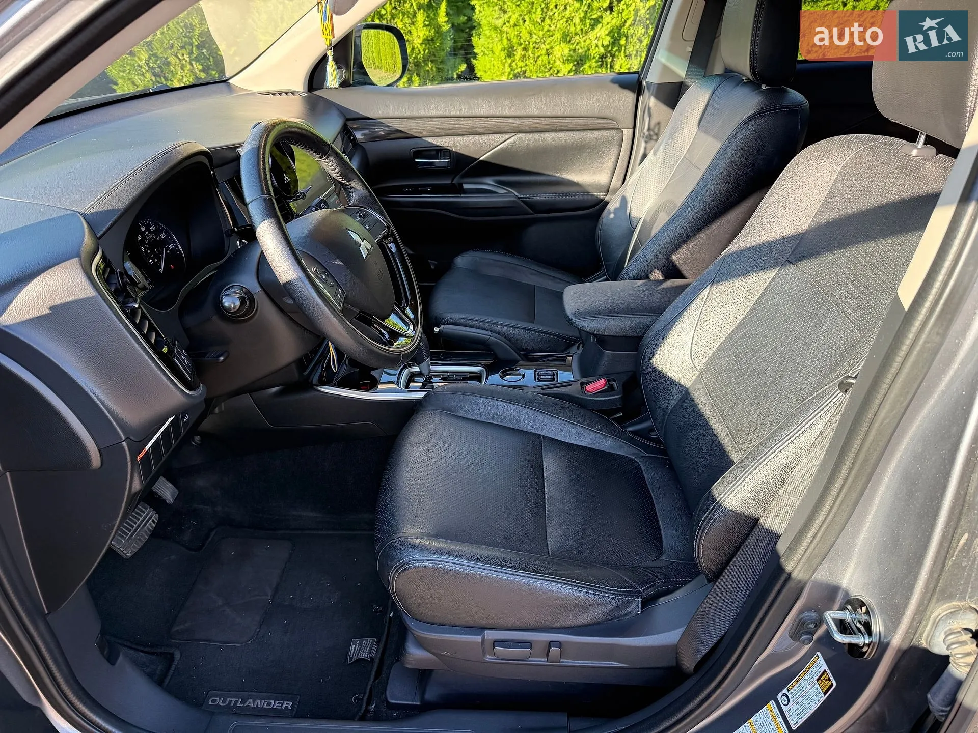 2017 Mitsubishi Outlander - мініатюра 13
