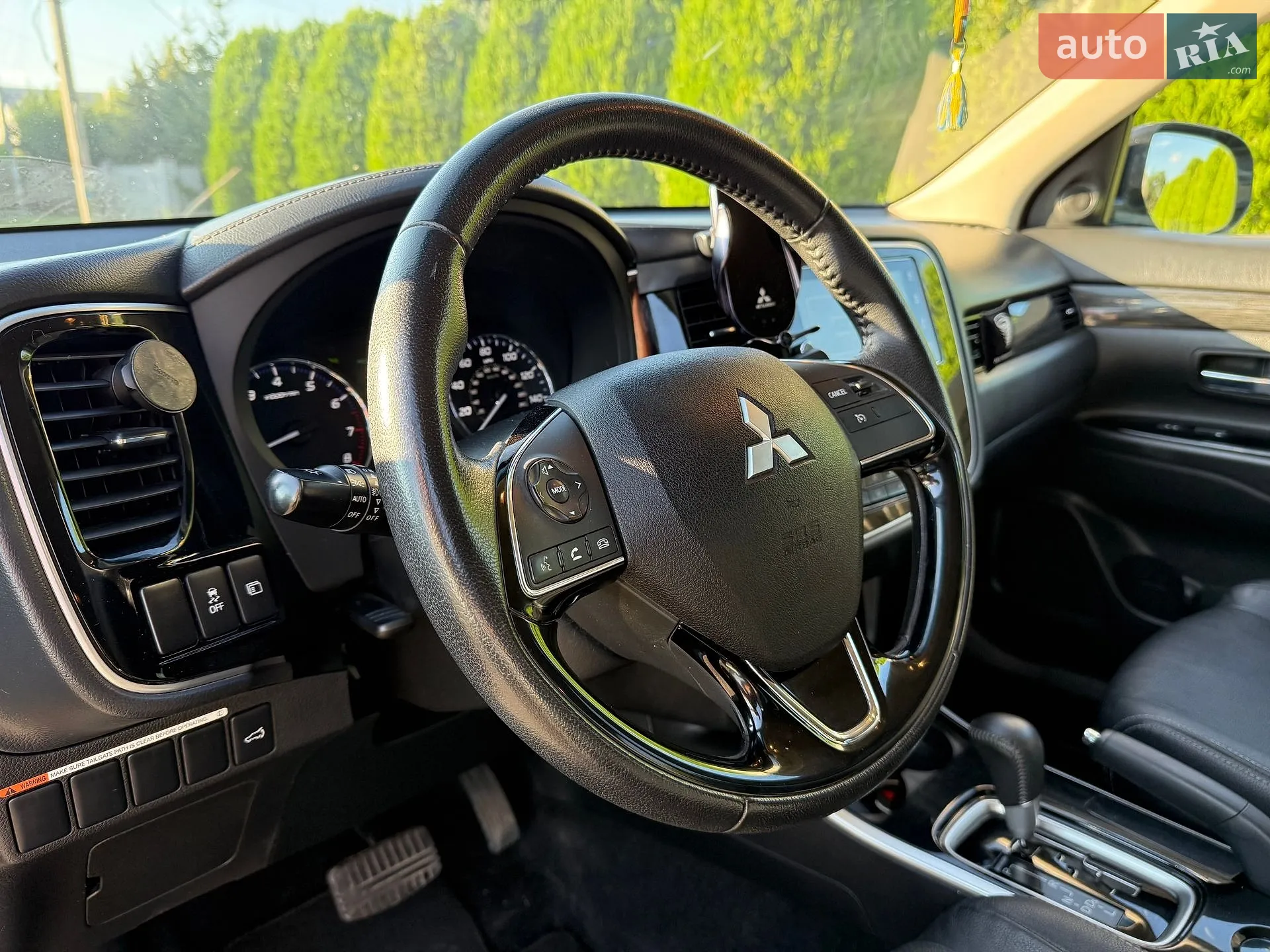 2017 Mitsubishi Outlander - мініатюра 17