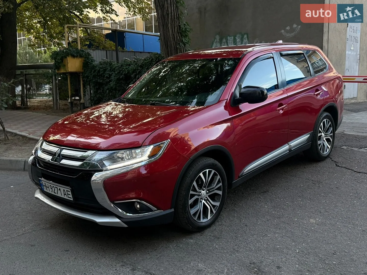 2017 Mitsubishi Outlander - мініатюра 6