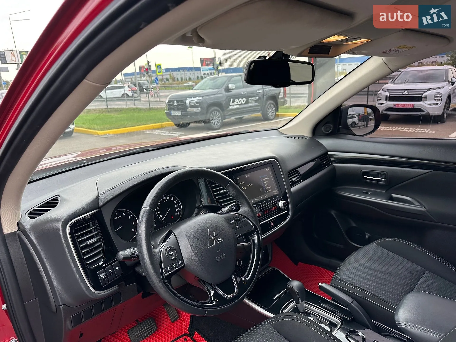2020 Mitsubishi Outlander - мініатюра 16