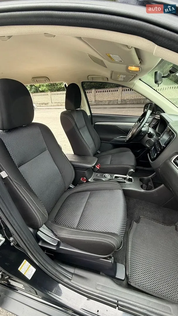2015 Mitsubishi Outlander - мініатюра 35