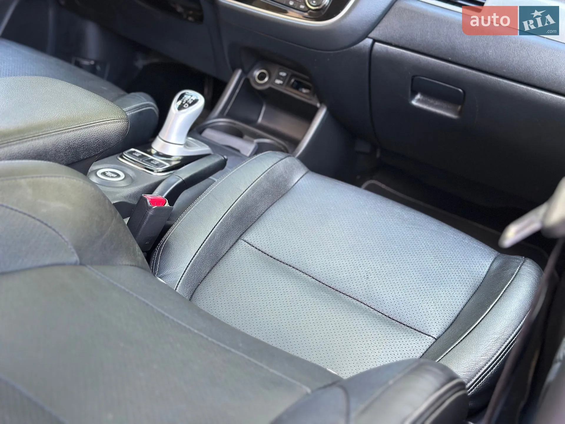 2015 Mitsubishi Outlander - мініатюра 92