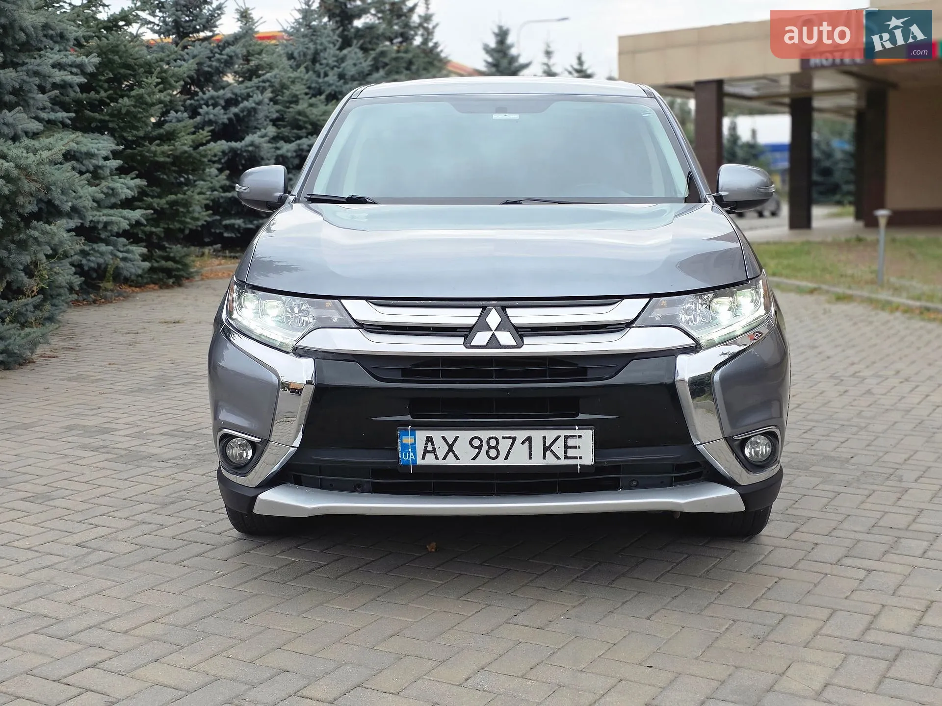 2017 Mitsubishi Outlander - мініатюра 2