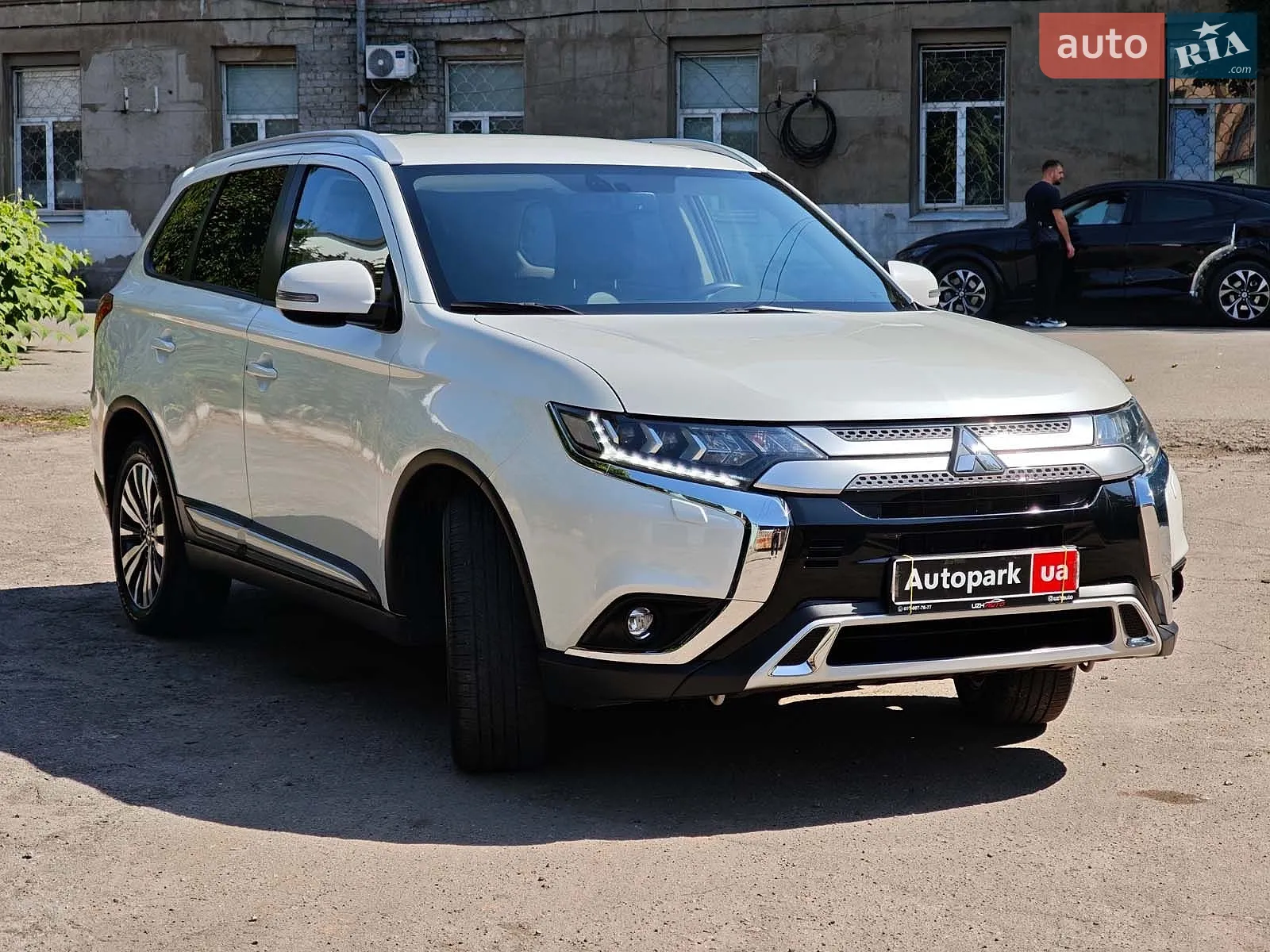 2021 Mitsubishi Outlander - мініатюра 6
