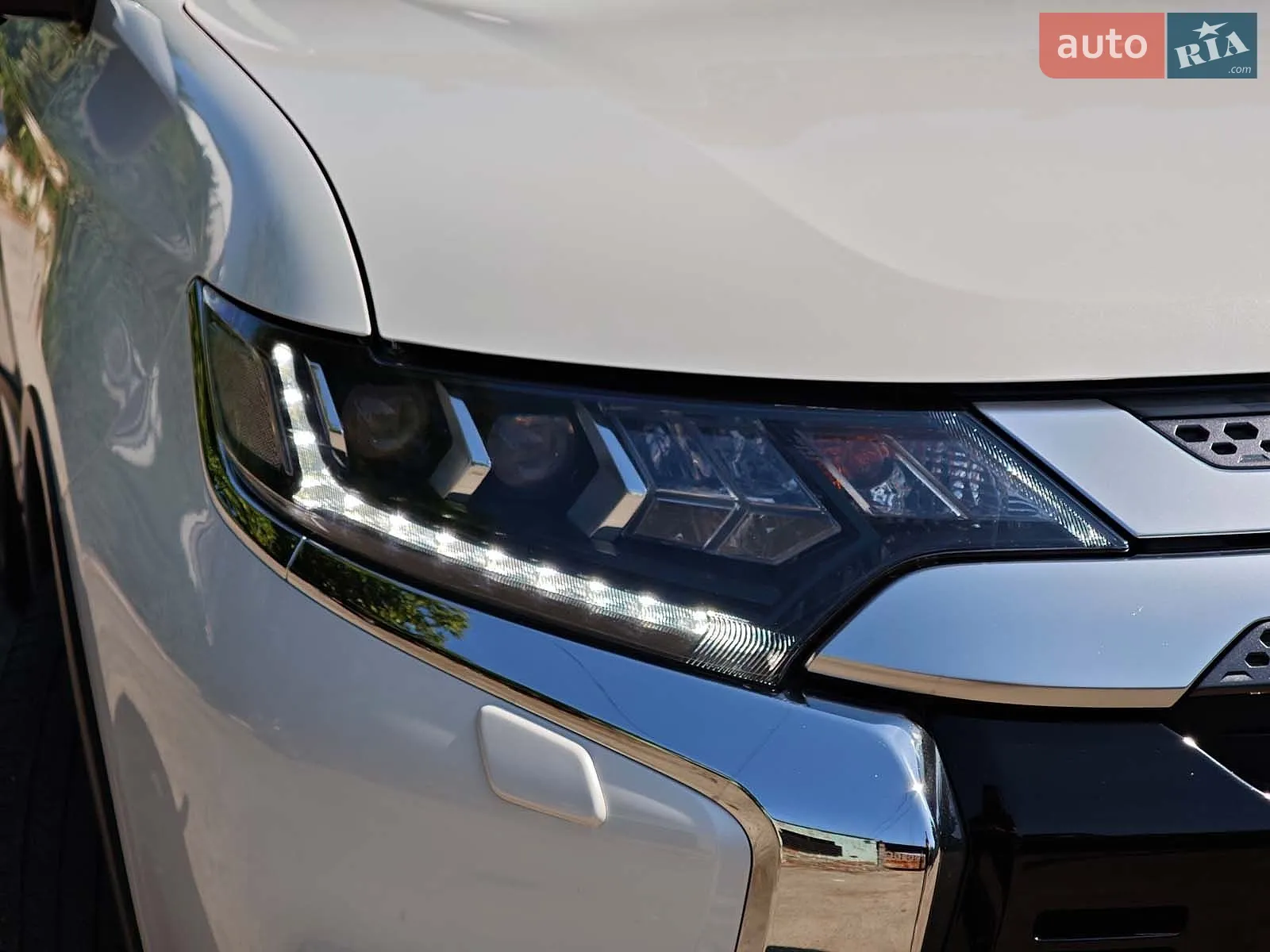 2021 Mitsubishi Outlander - мініатюра 7