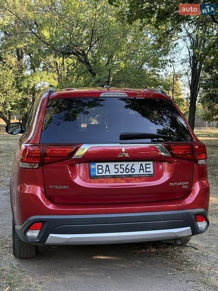 2016 Mitsubishi Outlander - мініатюра 10