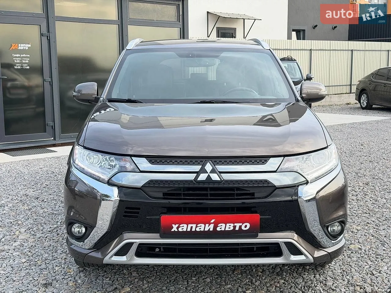 2019 Mitsubishi Outlander - мініатюра 2