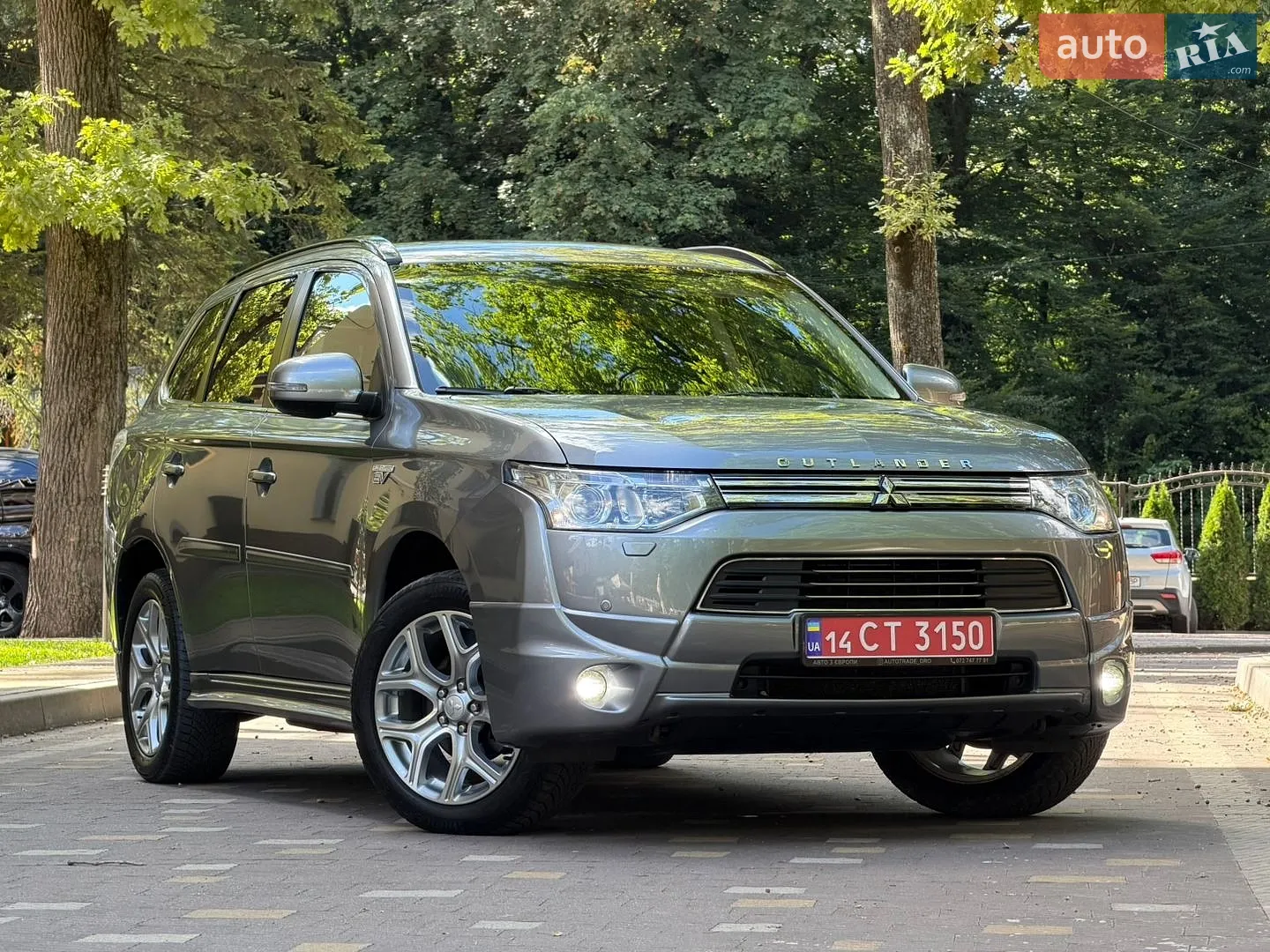 2014 Mitsubishi Outlander - мініатюра 3