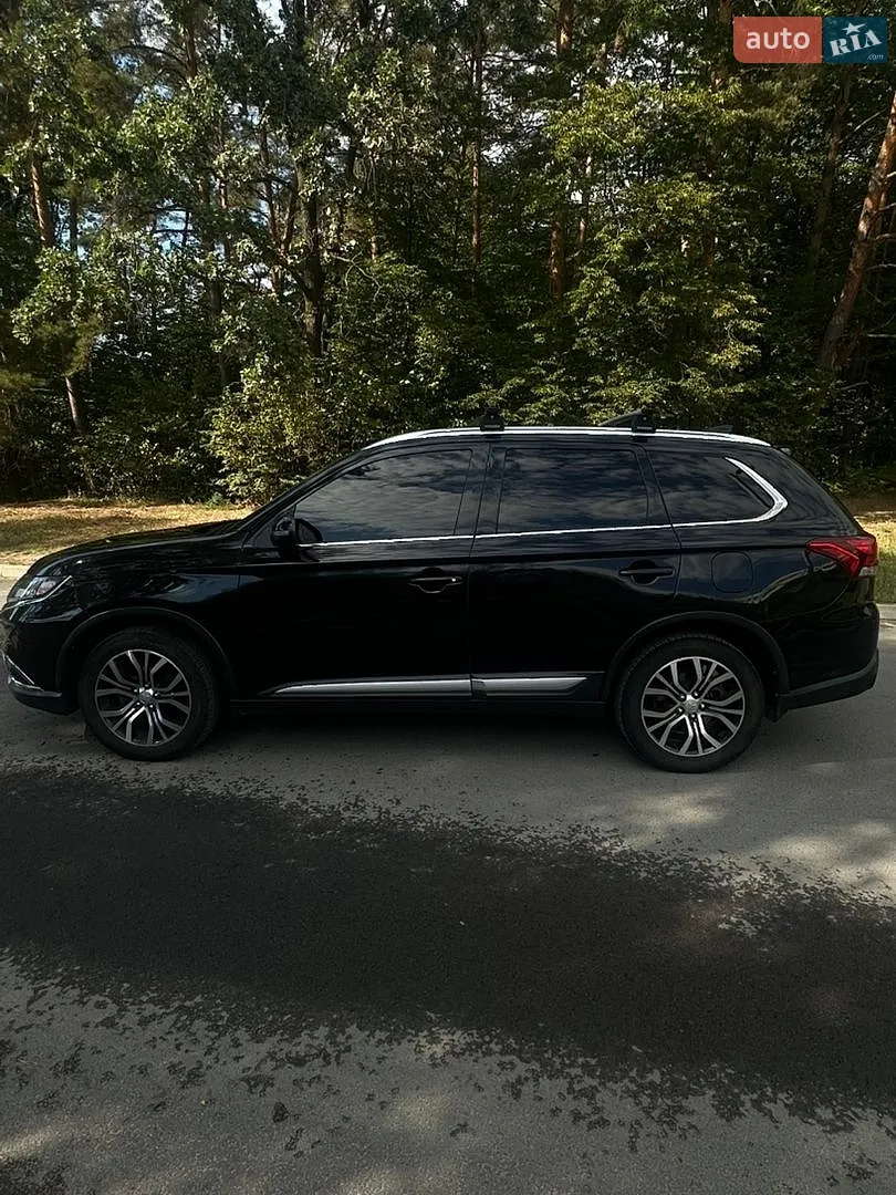 2018 Mitsubishi Outlander - мініатюра 8