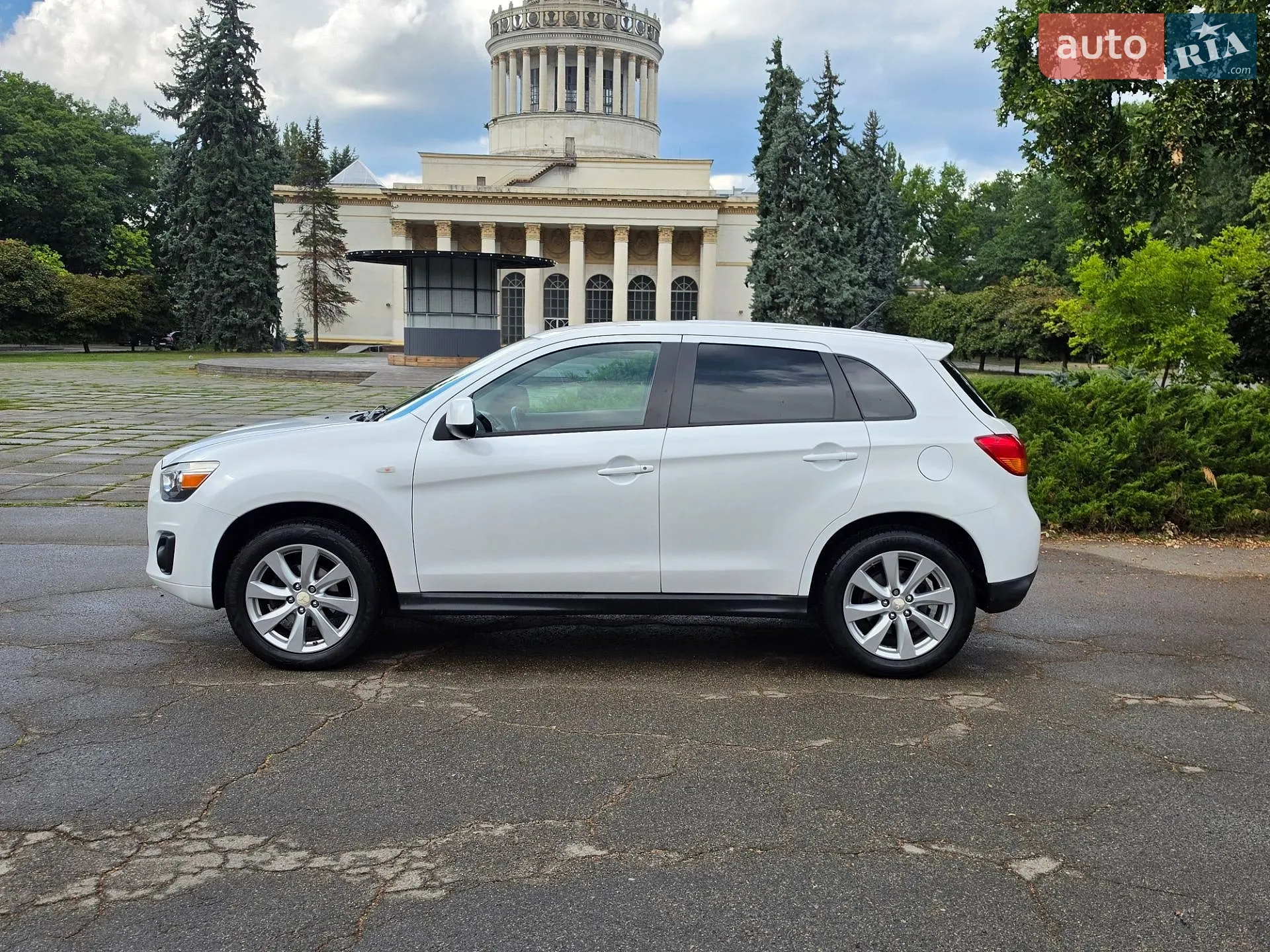 2015 Mitsubishi Outlander - мініатюра 15