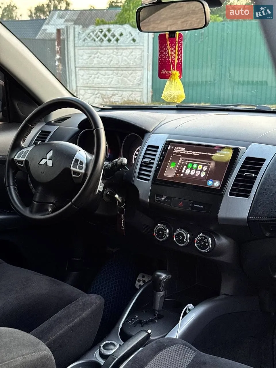 2010 Mitsubishi Outlander - мініатюра 20