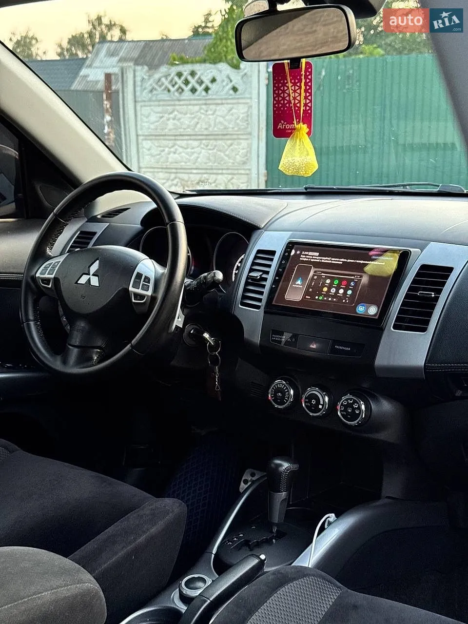 2010 Mitsubishi Outlander - мініатюра 21