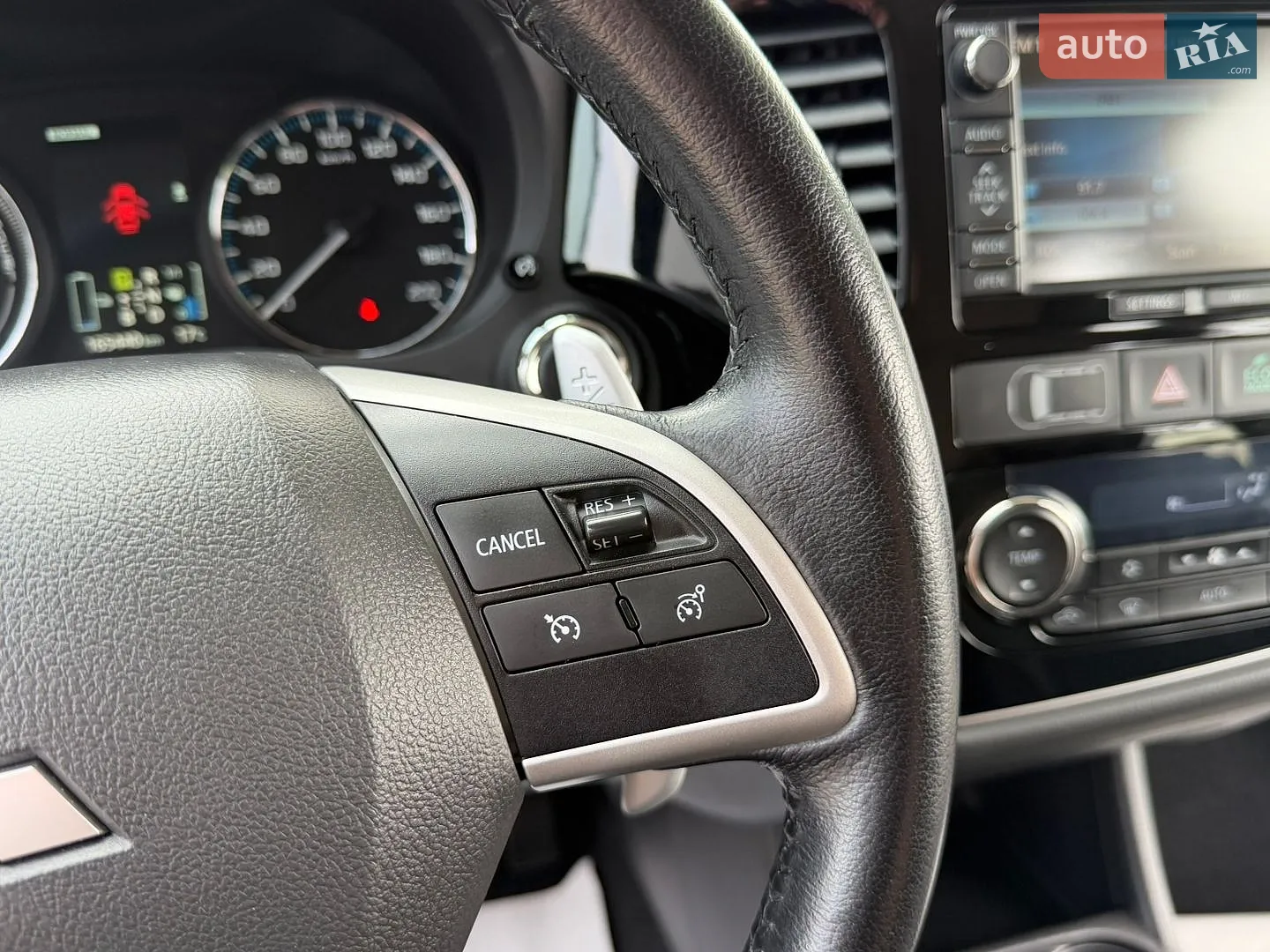 2015 Mitsubishi Outlander - мініатюра 90