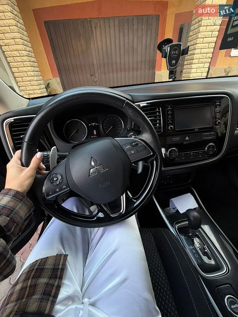 2017 Mitsubishi Outlander - мініатюра 11