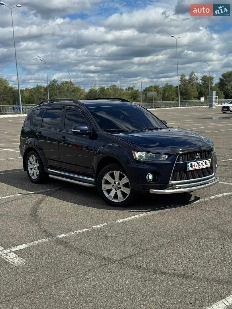 2010 Mitsubishi Outlander - мініатюра 2