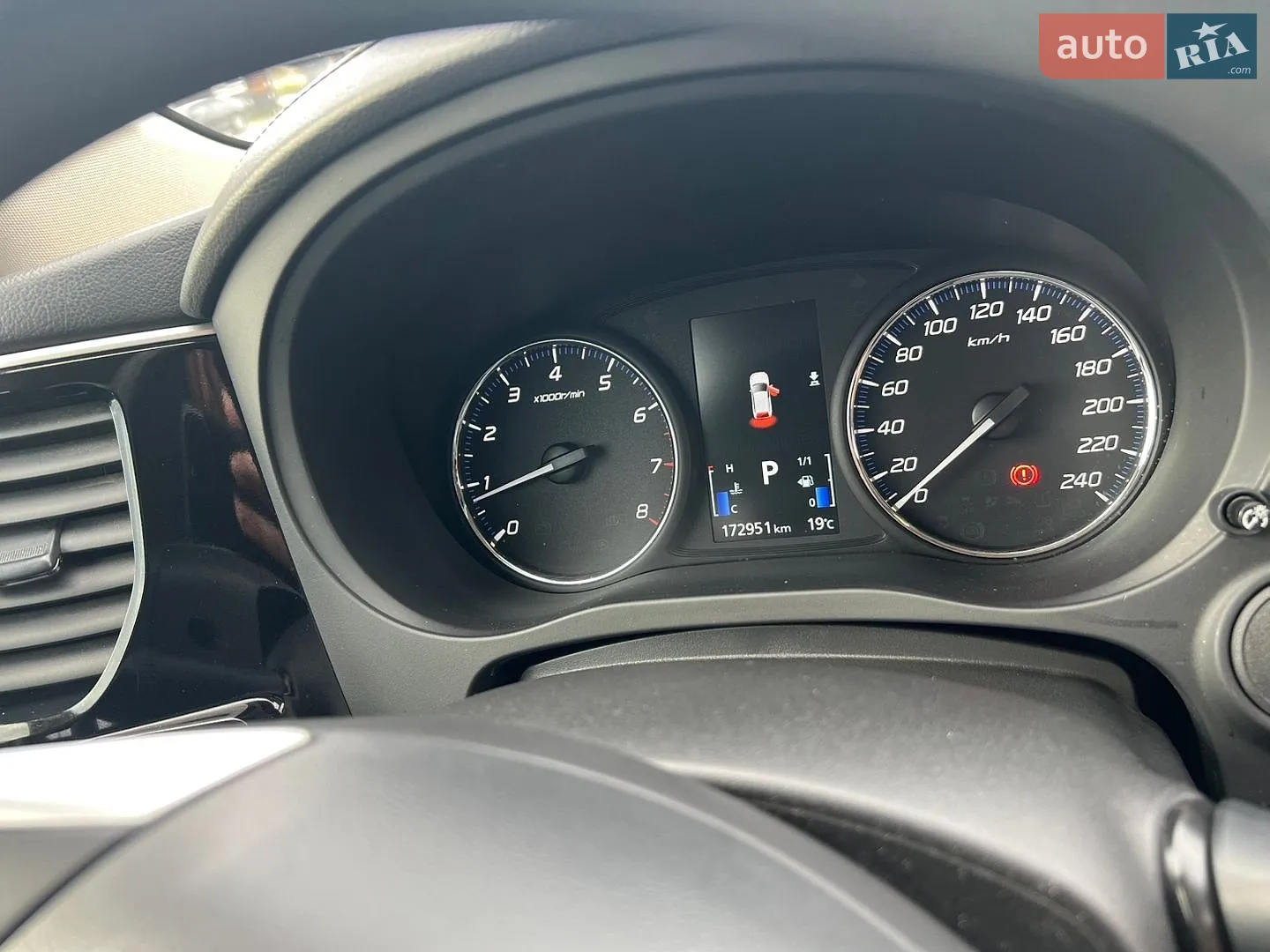 2017 Mitsubishi Outlander - мініатюра 12