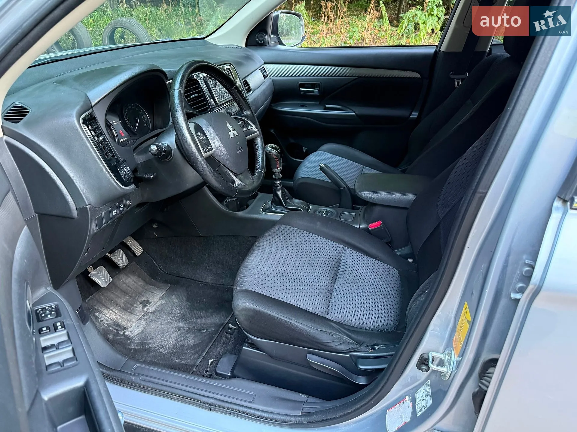 2013 Mitsubishi Outlander - мініатюра 10