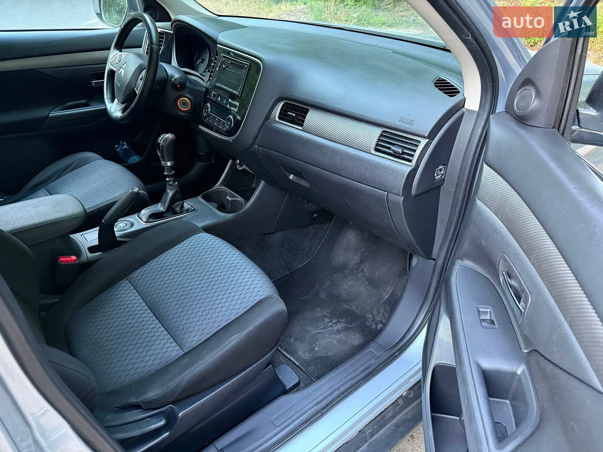 2013 Mitsubishi Outlander - мініатюра 15