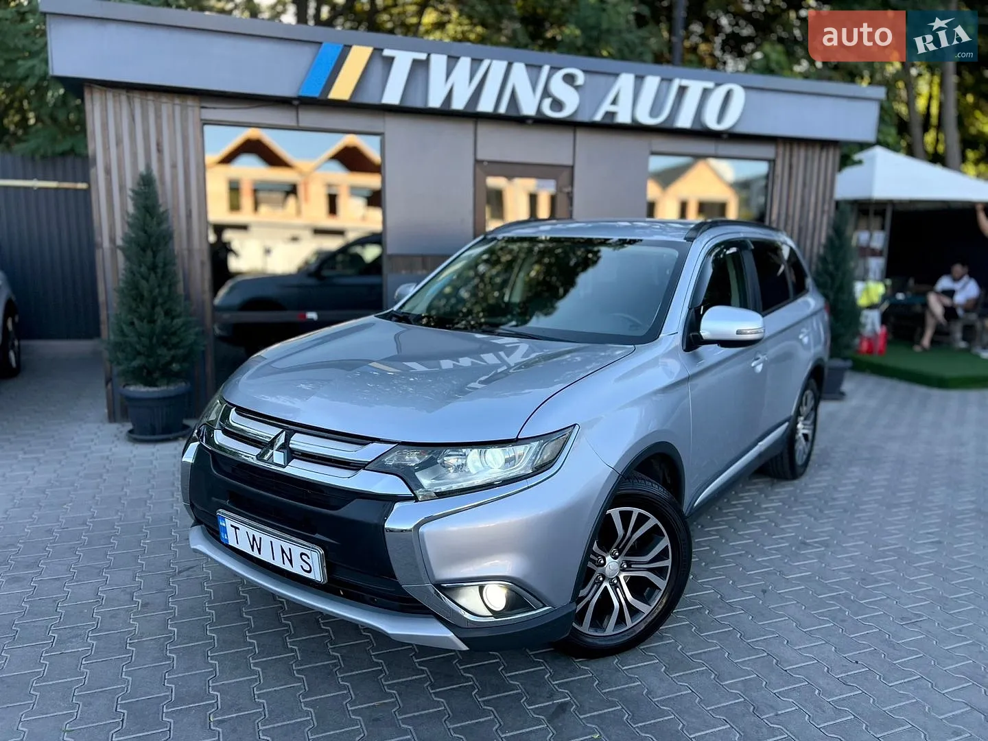 2016 Mitsubishi Outlander - мініатюра 11